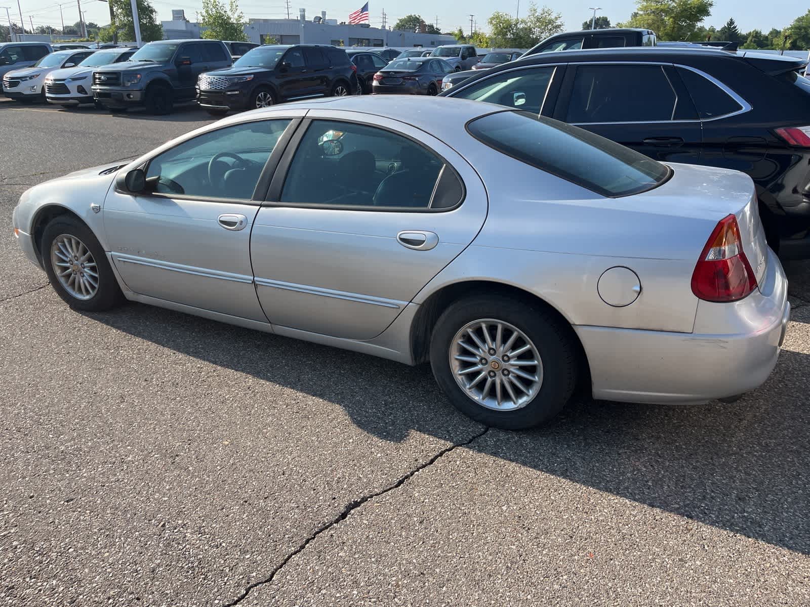 Thumbnail: 2000 Chrysler 300 - 7