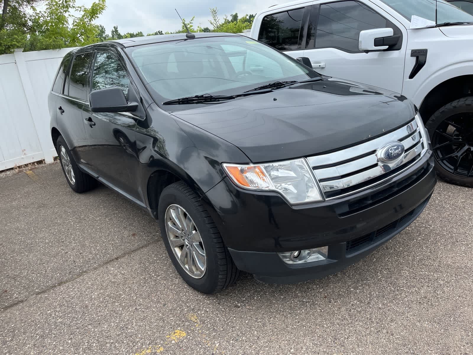 Thumbnail: 2010 Ford Edge - 19