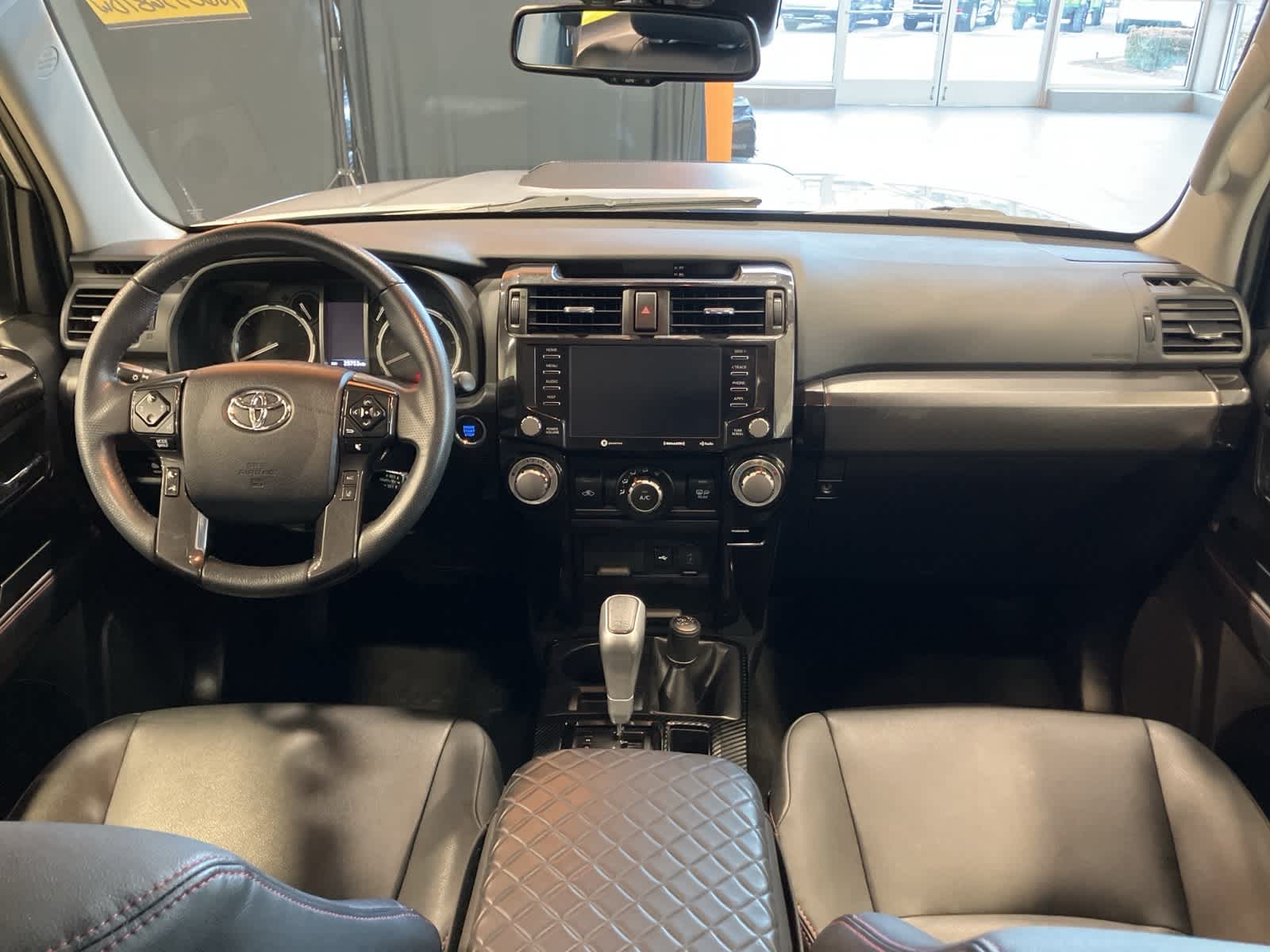 Thumbnail: 2022 Toyota 4Runner - 23