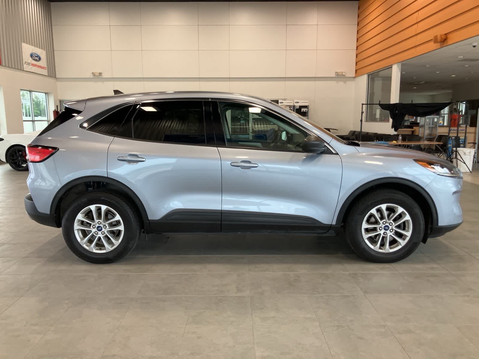 Thumbnail: 2022 Ford Escape - 4