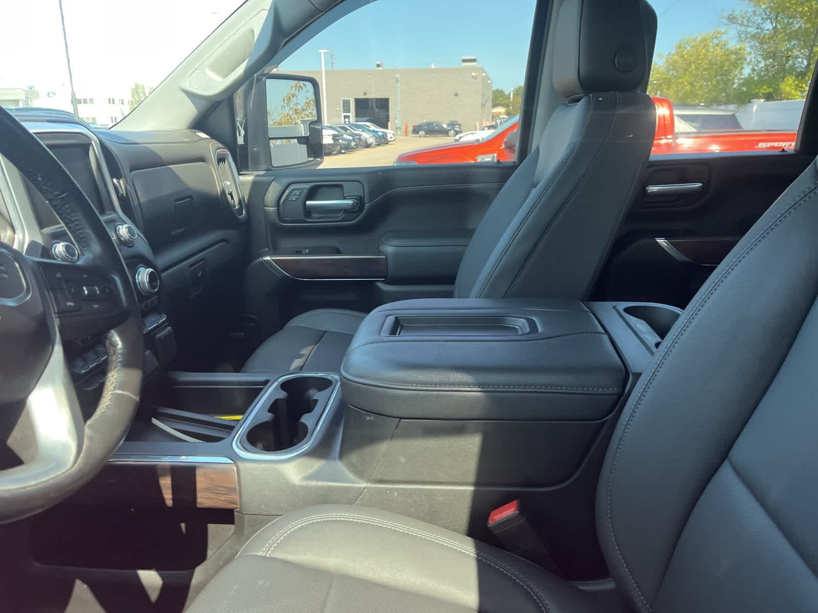 Thumbnail: 2022 GMC Sierra 2500 - 25