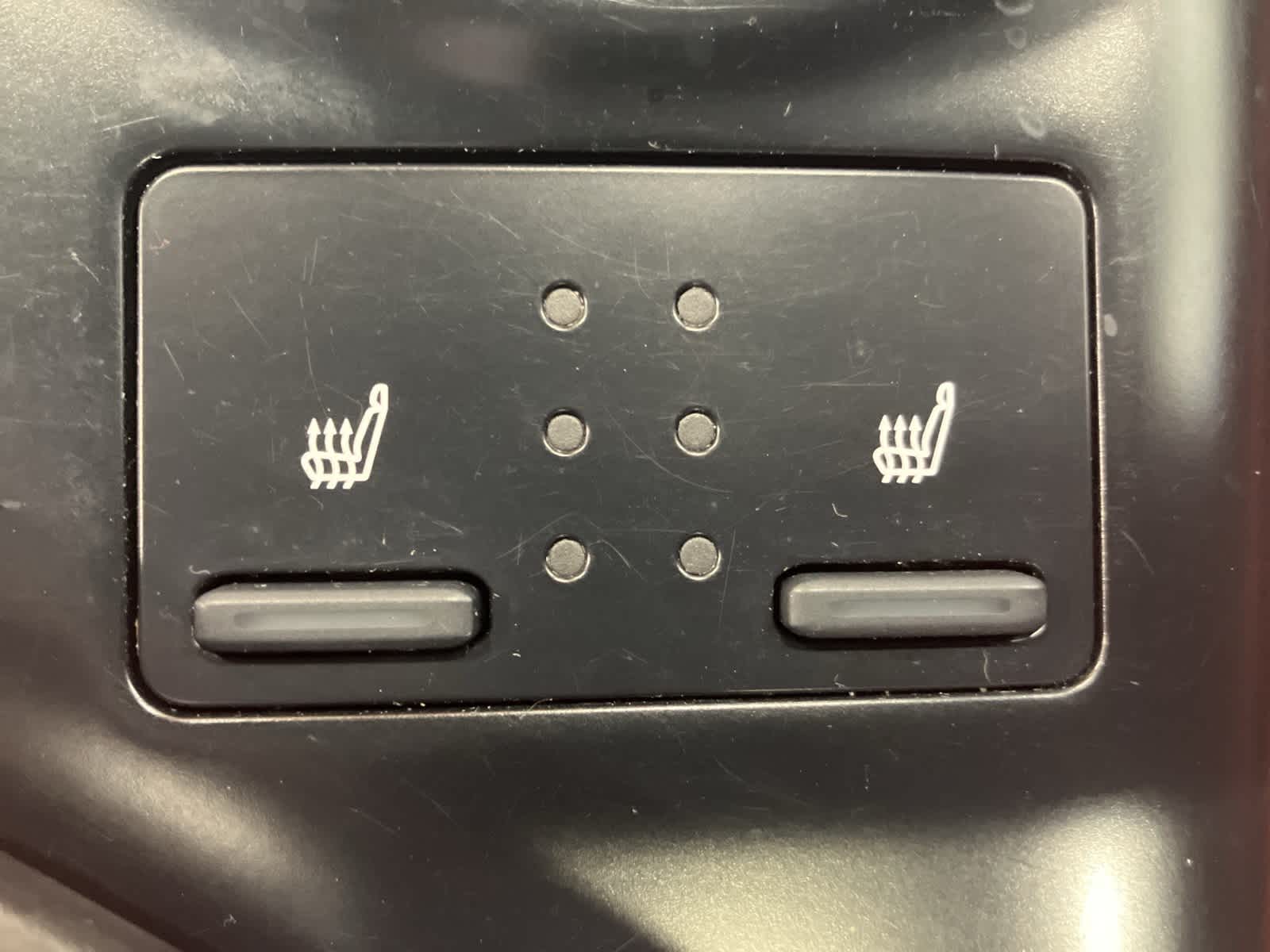 Thumbnail: 2019 Toyota Camry - 17