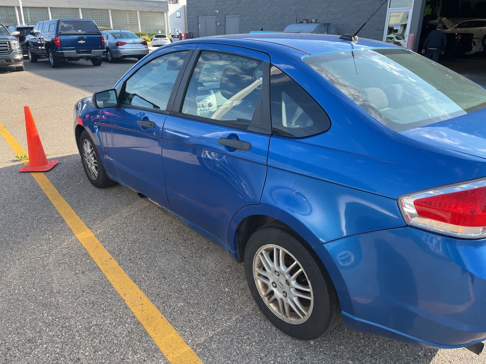 Thumbnail: 2011 Ford Focus - 10