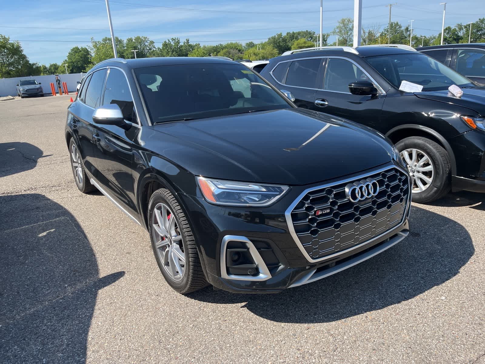 Thumbnail: 2021 Audi SQ5 - 18