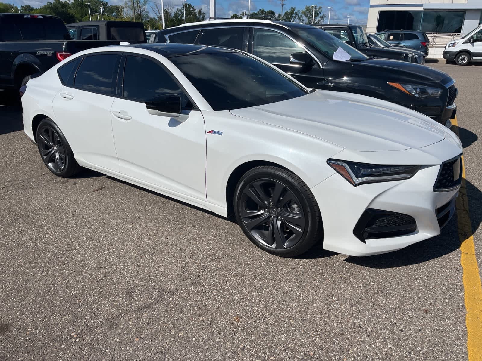 Thumbnail: 2022 Acura TLX - 16