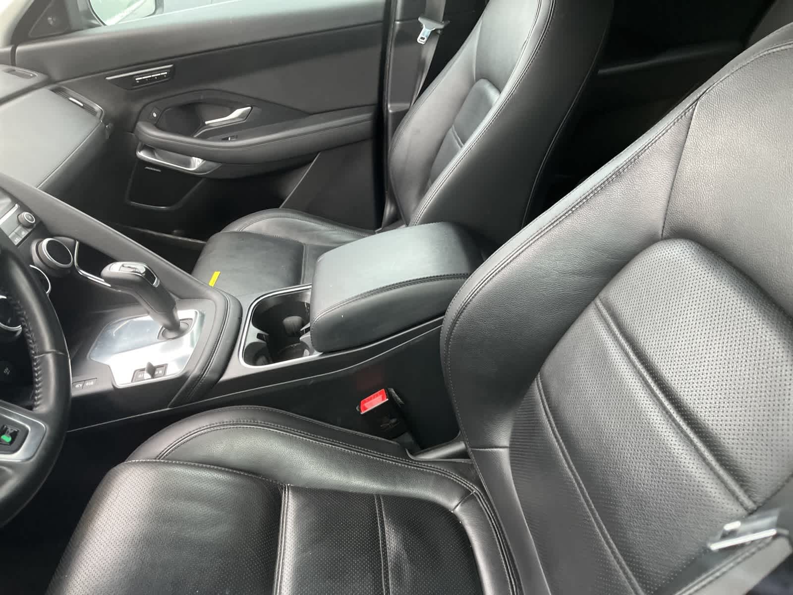 Thumbnail: 2019 Jaguar E-Pace - 26