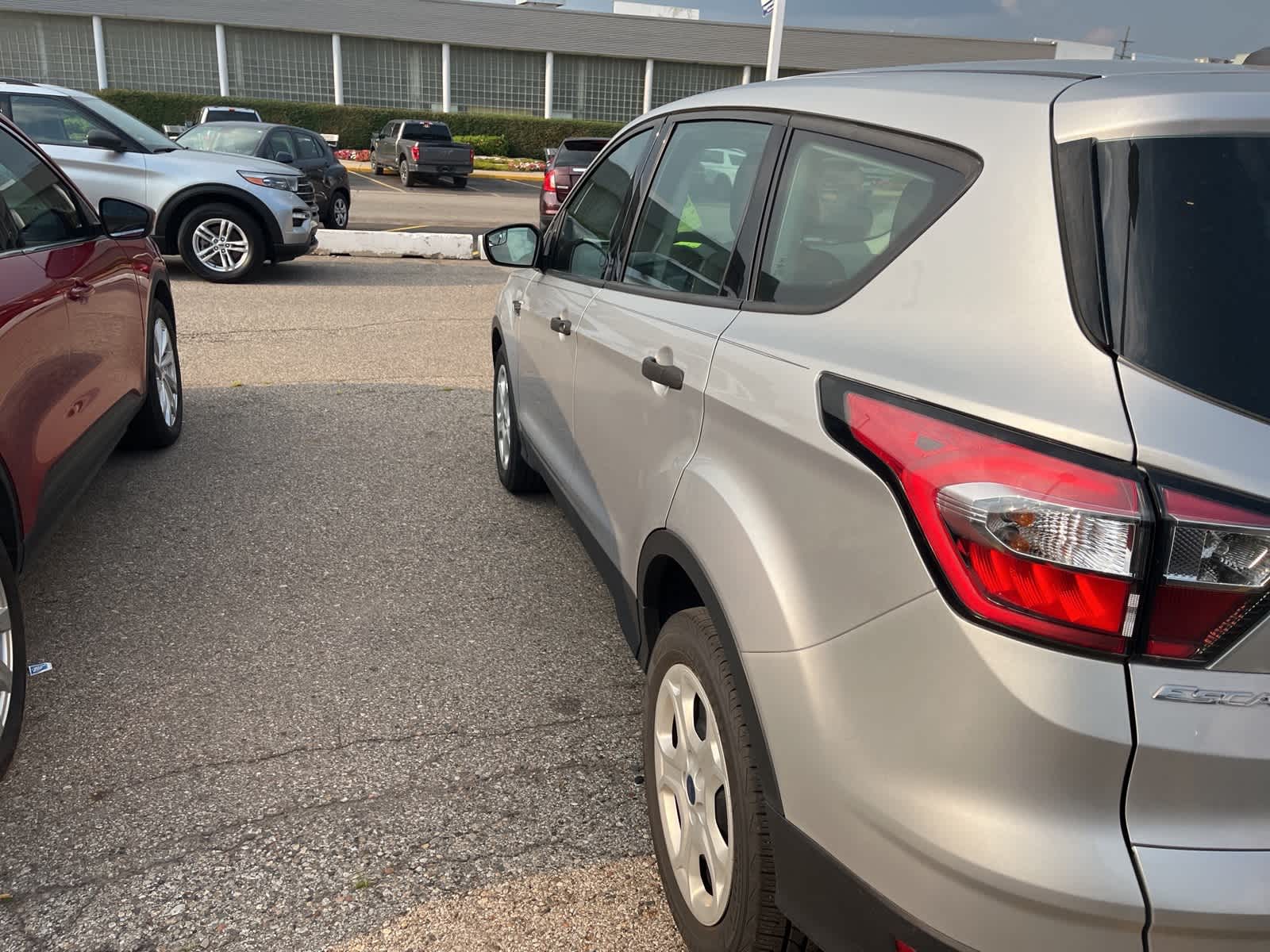 Thumbnail: 2017 Ford Escape - 12