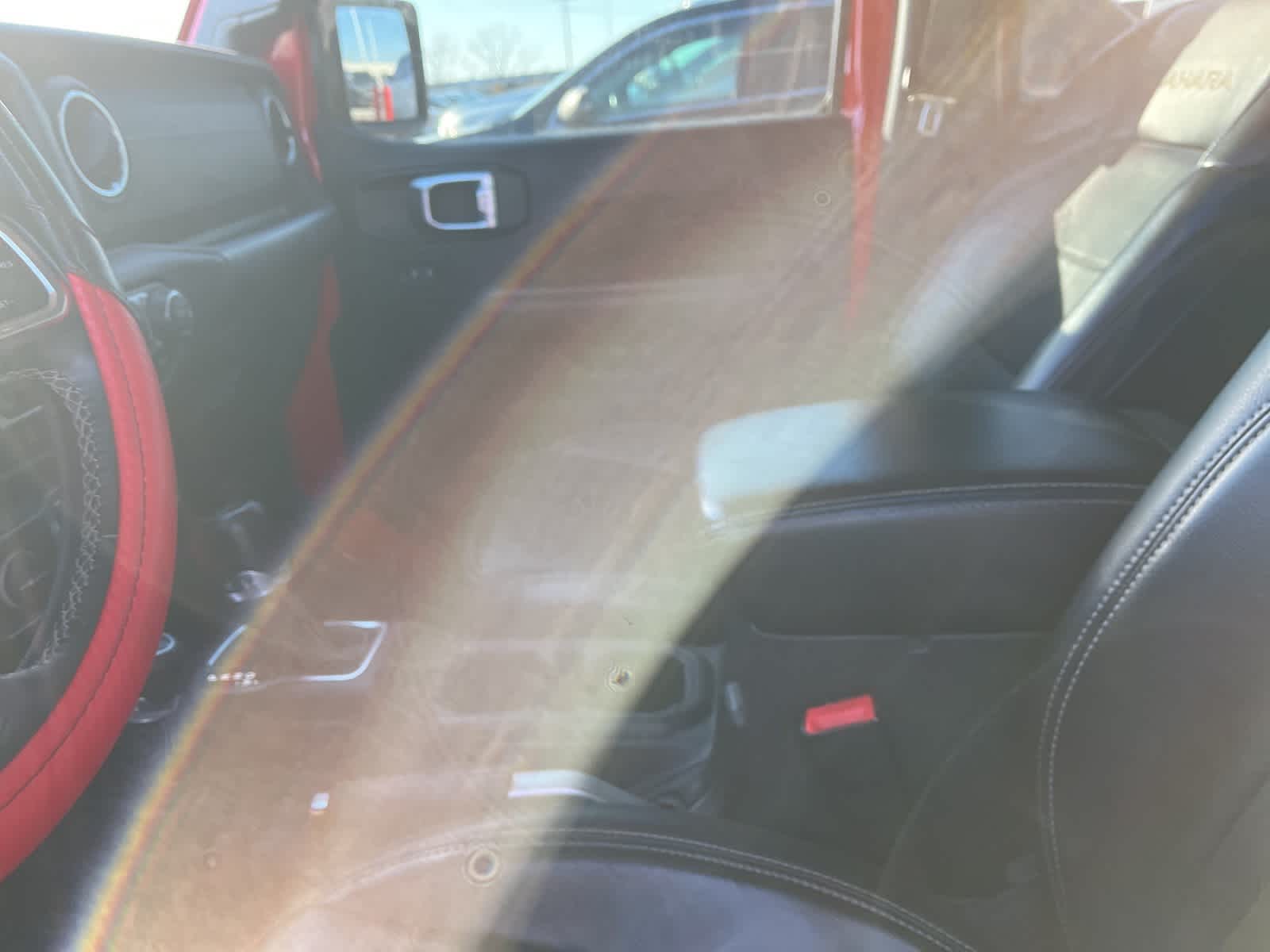 Thumbnail: 2018 Jeep Wrangler - 23