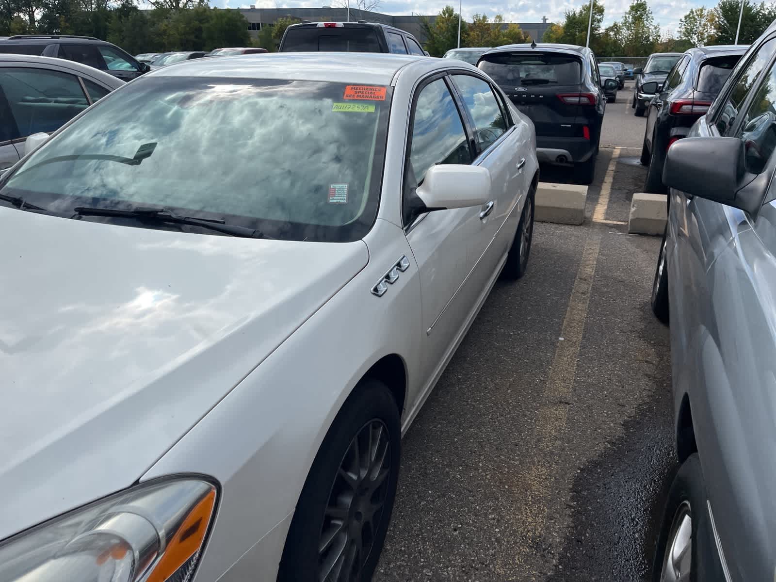Thumbnail: 2010 Buick Lucerne - 5