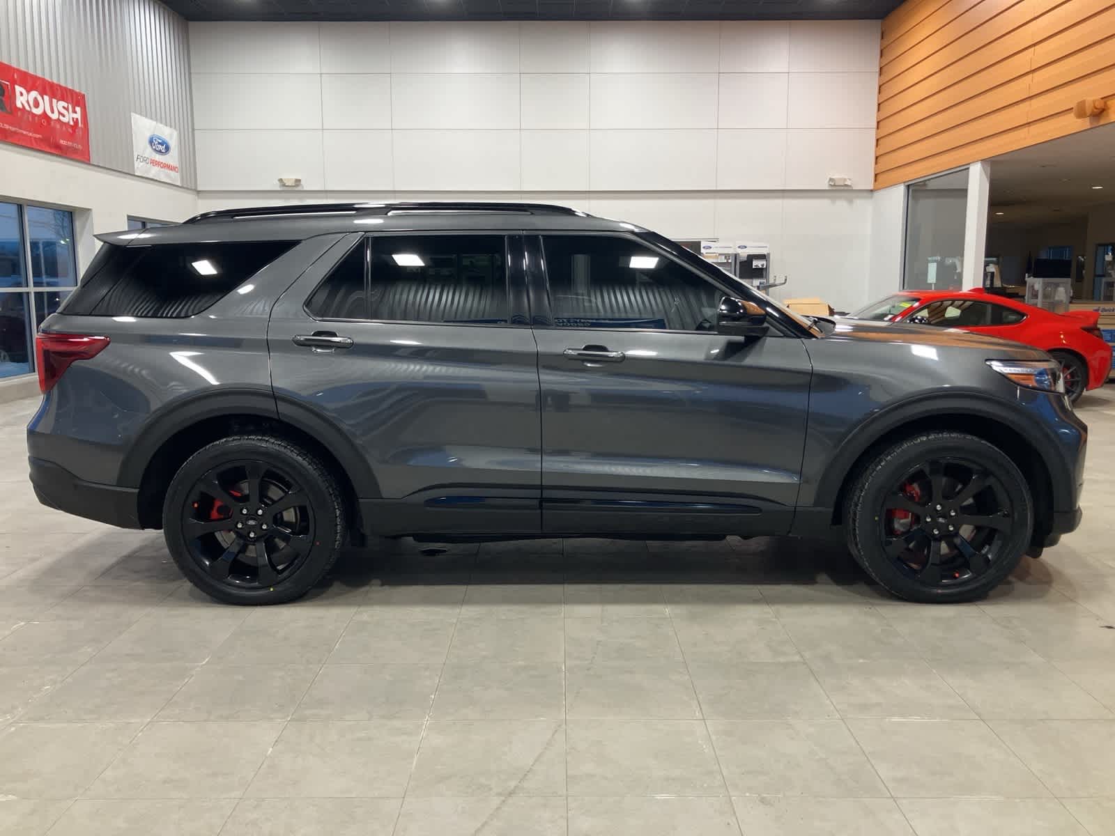 Thumbnail: 2020 Ford Explorer - 4