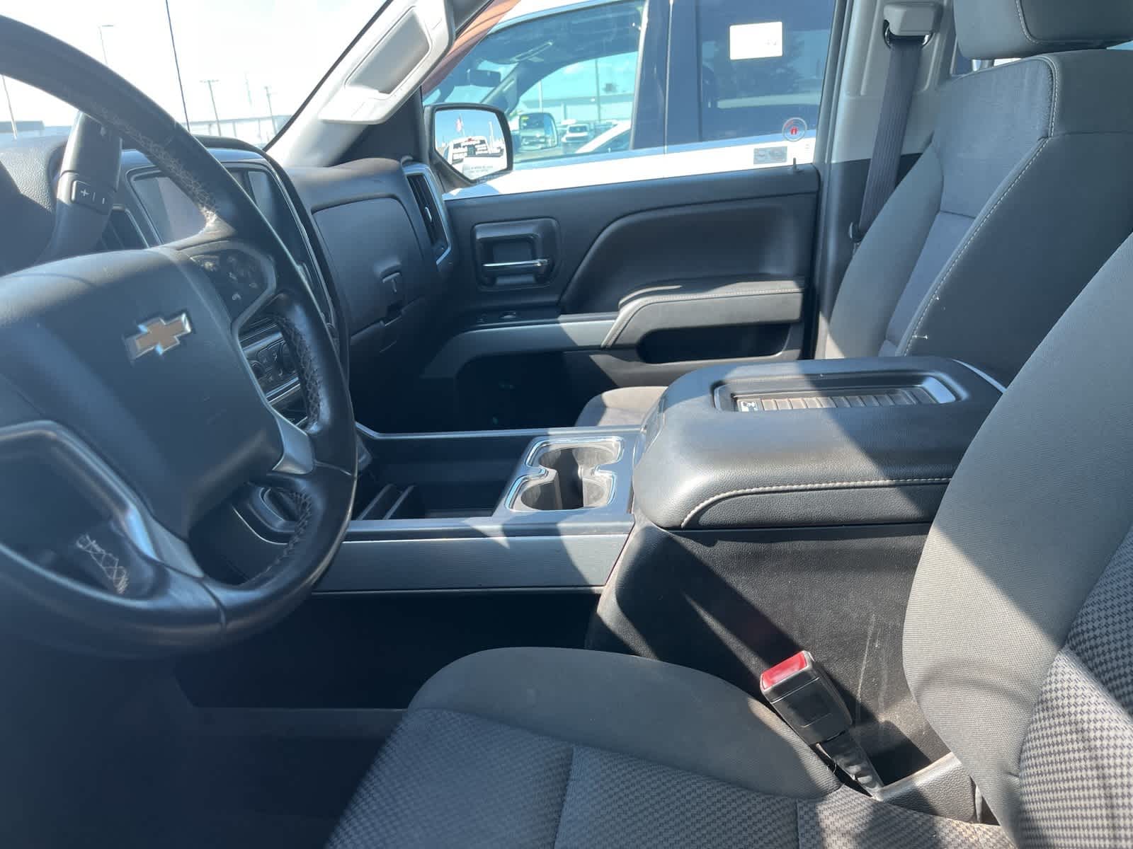 Thumbnail: 2016 Chevrolet Silverado 1500 - 24