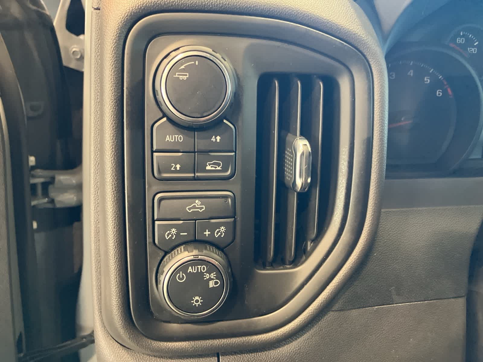 Thumbnail: 2024 Chevrolet Silverado 1500 - 13