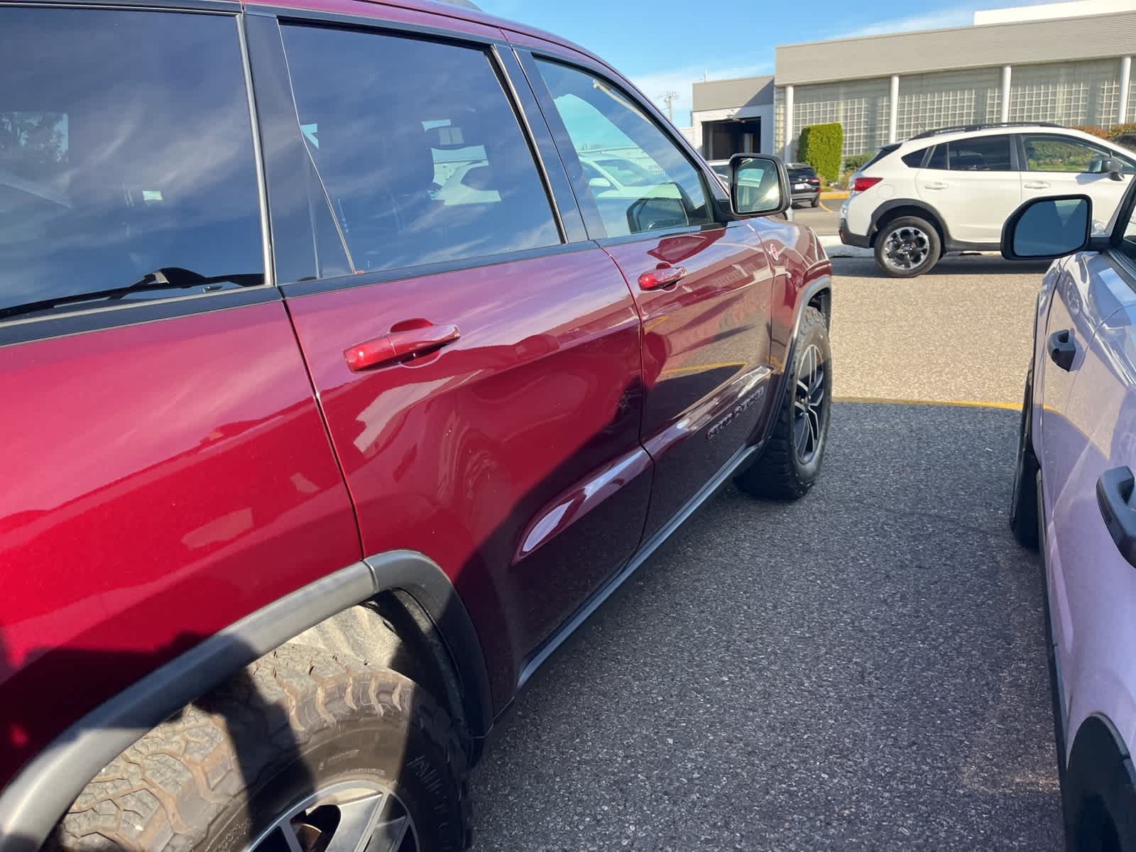 Thumbnail: 2020 Jeep Grand Cherokee - 17