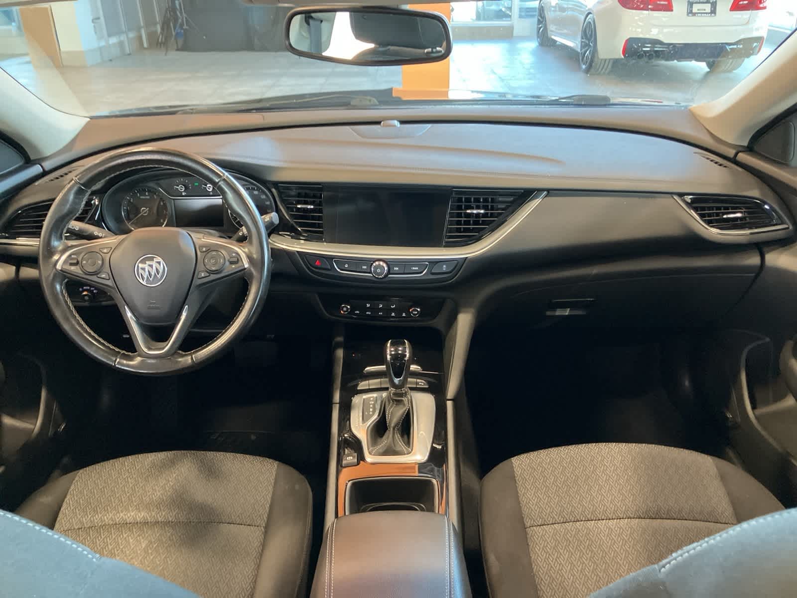 Thumbnail: 2018 Buick Regal - 24