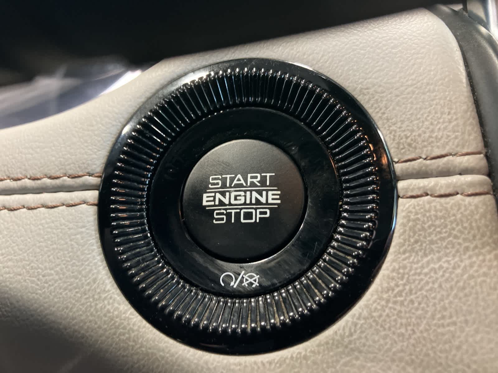 Thumbnail: 2023 Jeep Compass - 15