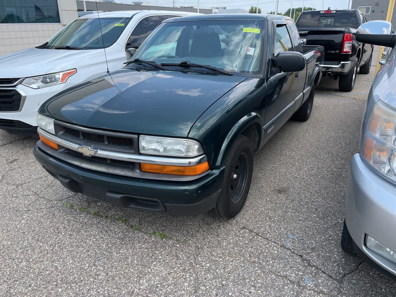 2003 Chevrolet S-10 LS -
                  Sterling Heights, MI