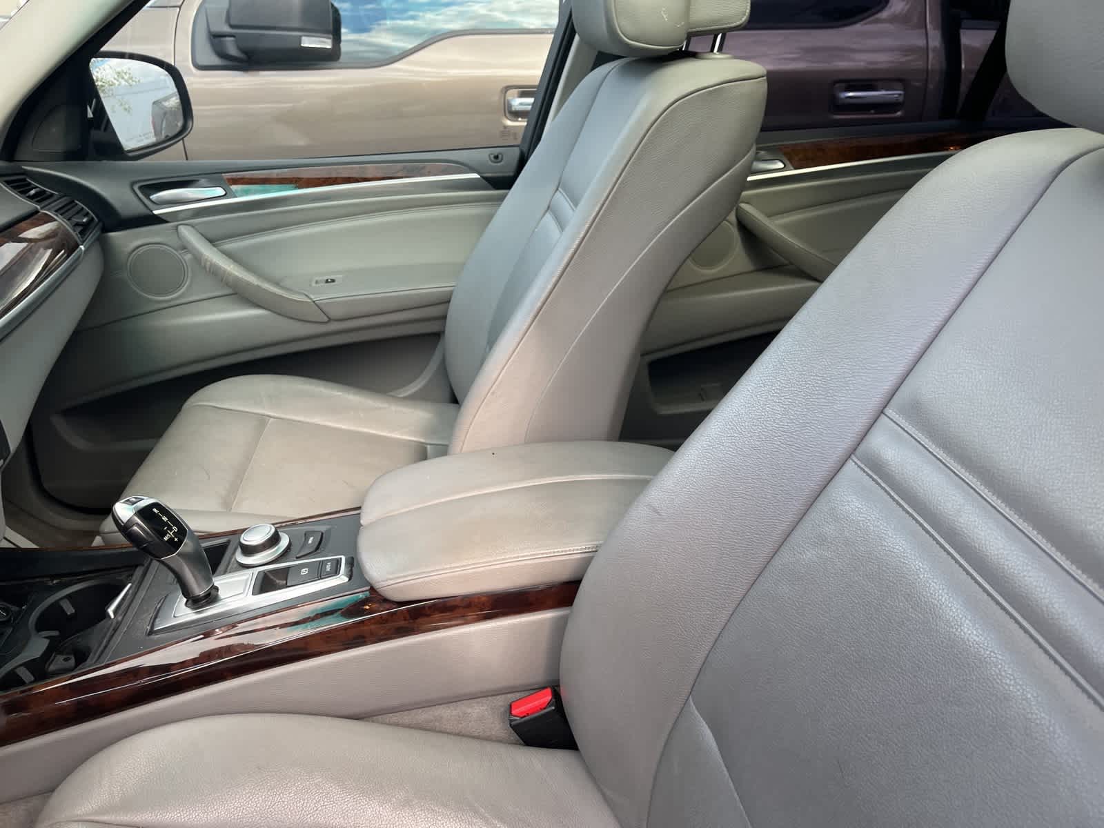 Thumbnail: 2008 BMW X5 - 26