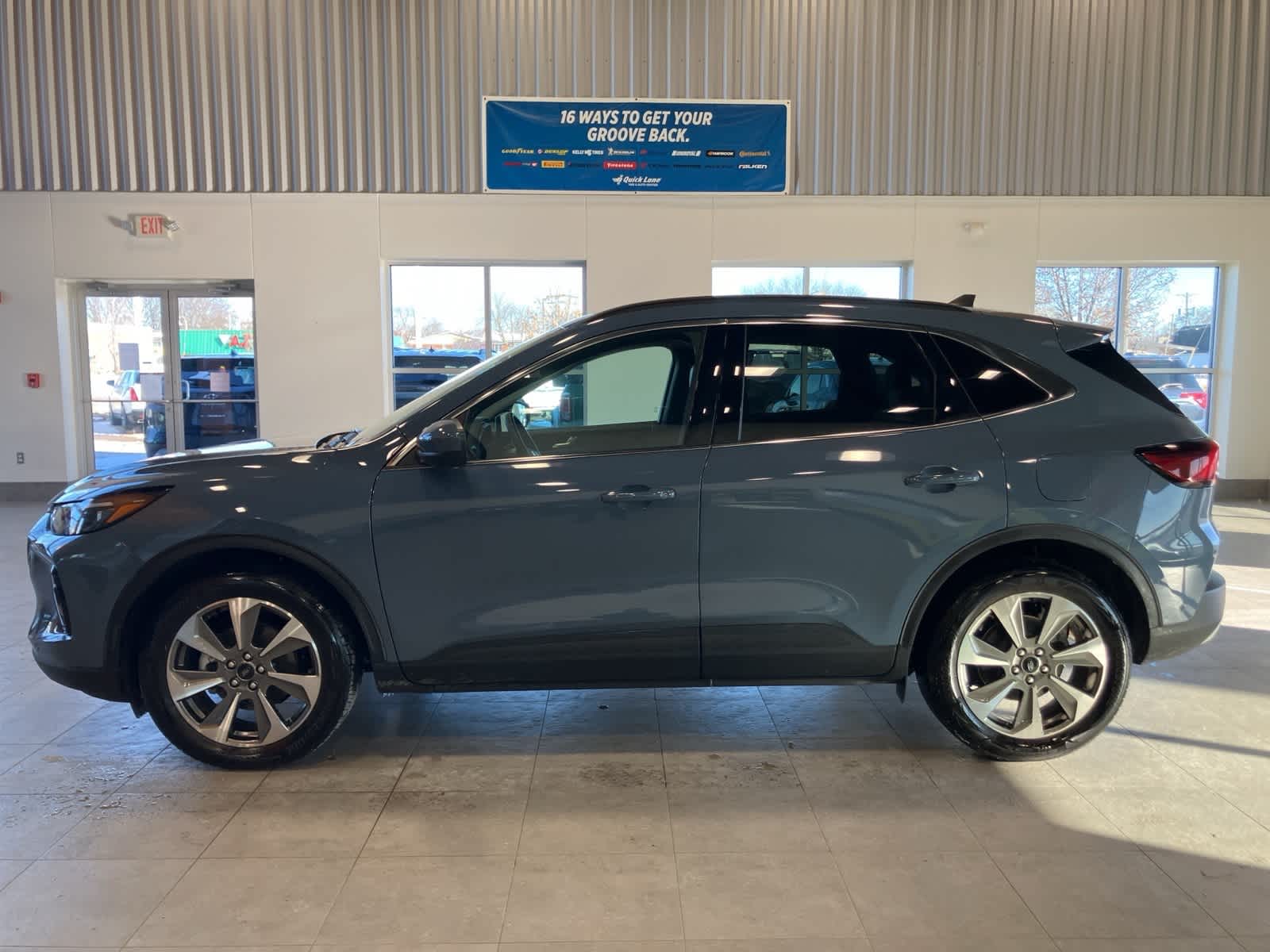 Thumbnail: 2023 Ford Escape - 8