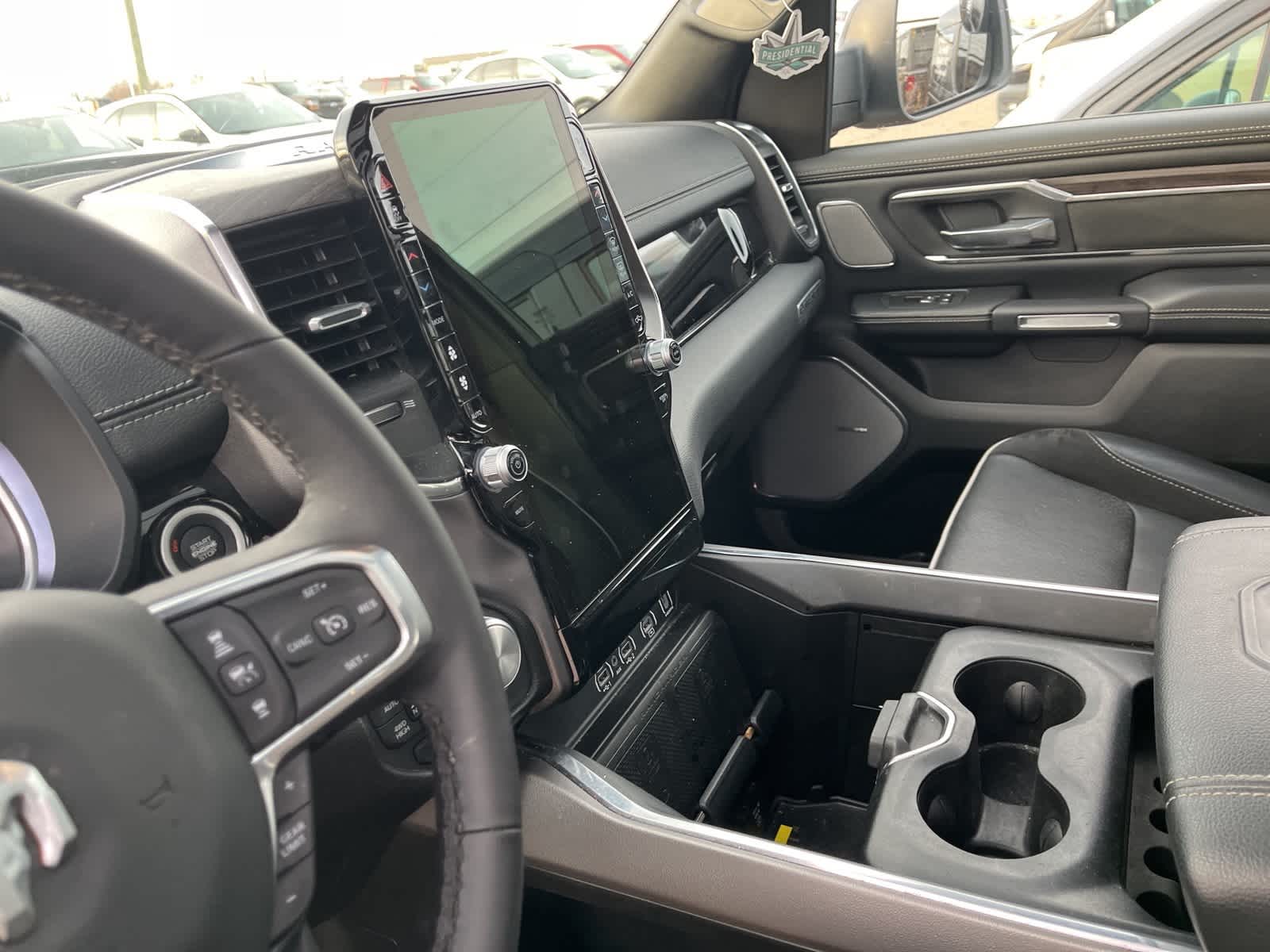 Thumbnail: 2025 RAM 1500 - 28