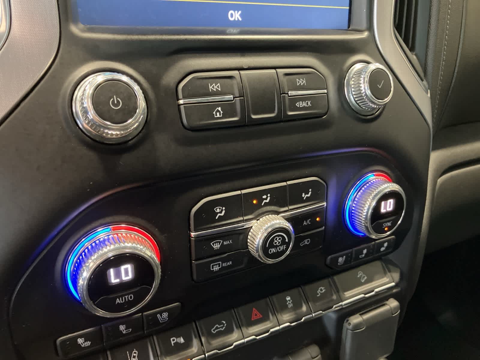 Thumbnail: 2022 GMC Sierra 2500 - 21