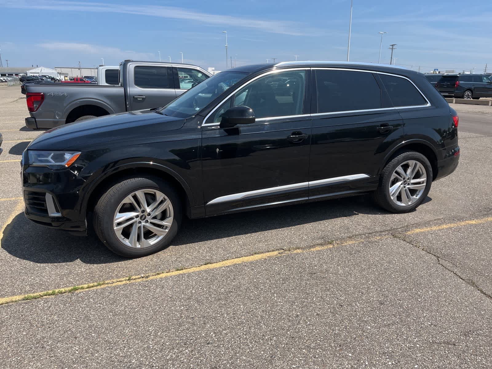 2023 Audi Q7 Premium Plus 3
