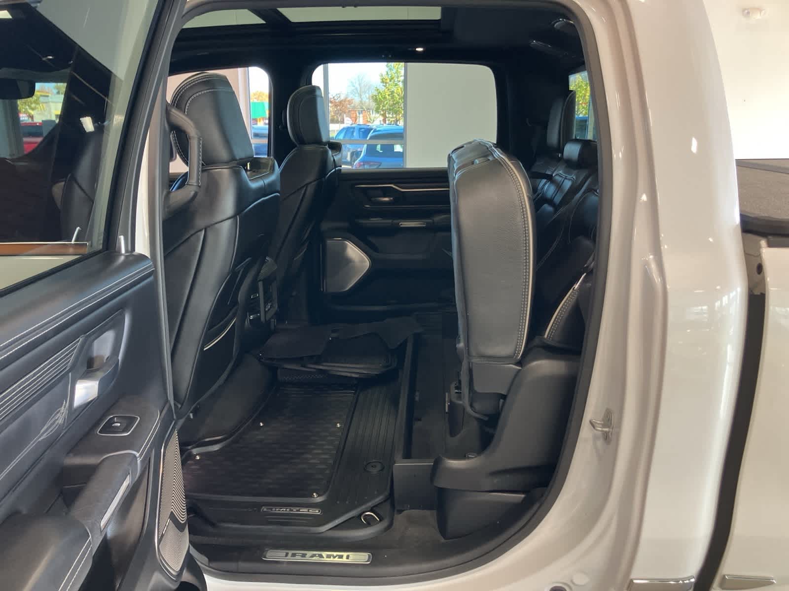 Thumbnail: 2020 RAM 1500 - 33