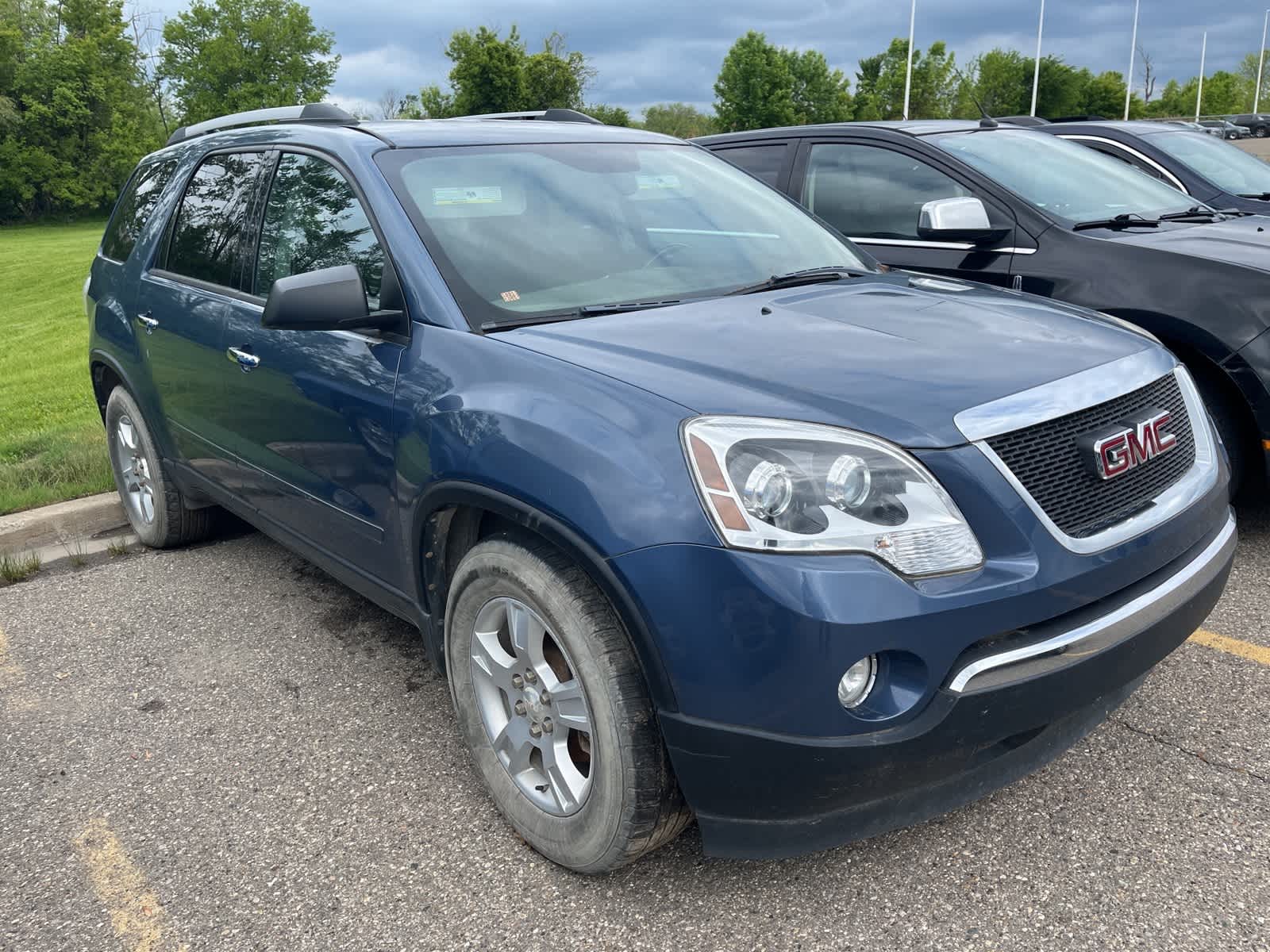 Thumbnail: 2012 GMC Acadia - 16