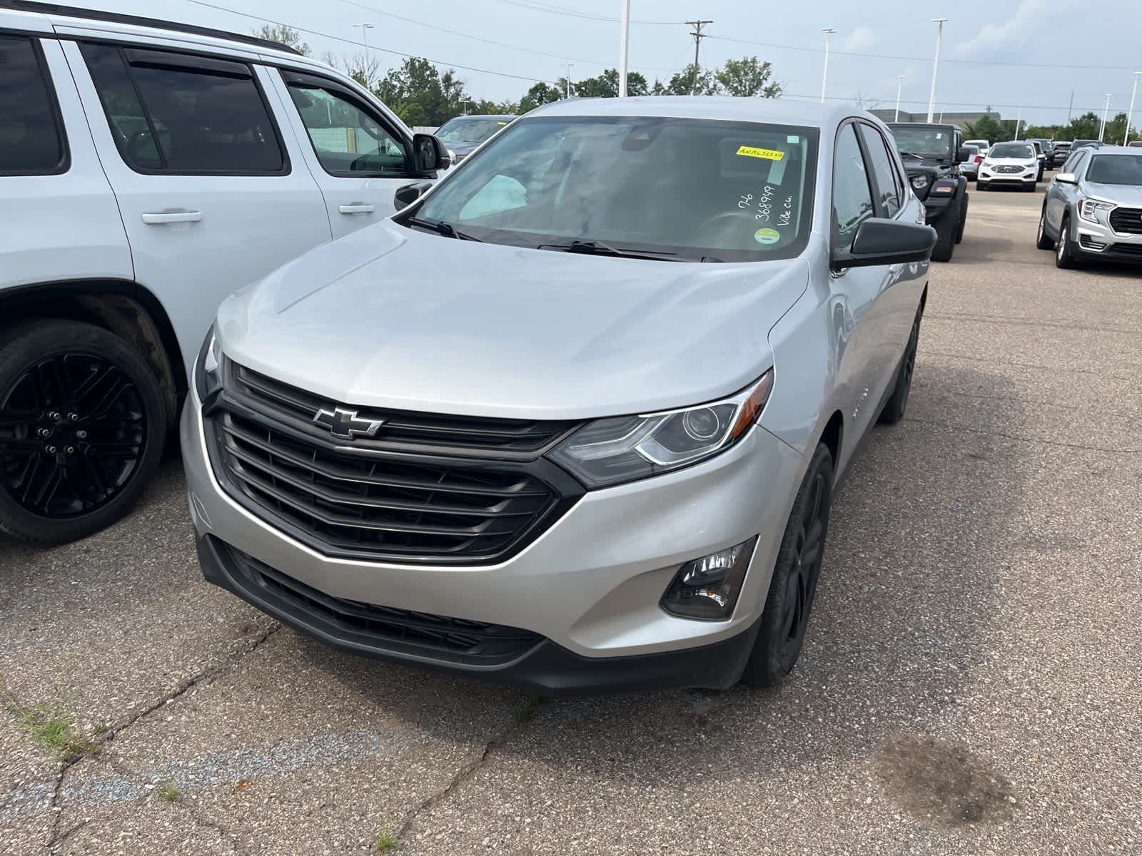 Thumbnail: 2021 Chevrolet Equinox - 4