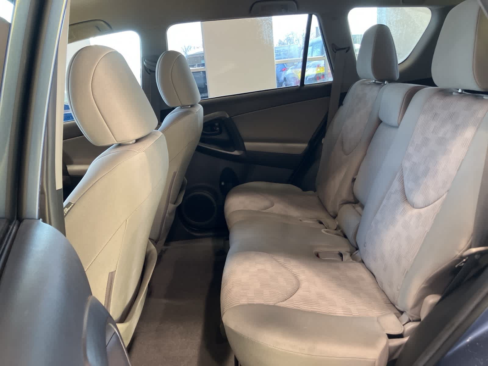 Thumbnail: 2012 Toyota RAV4 - 23