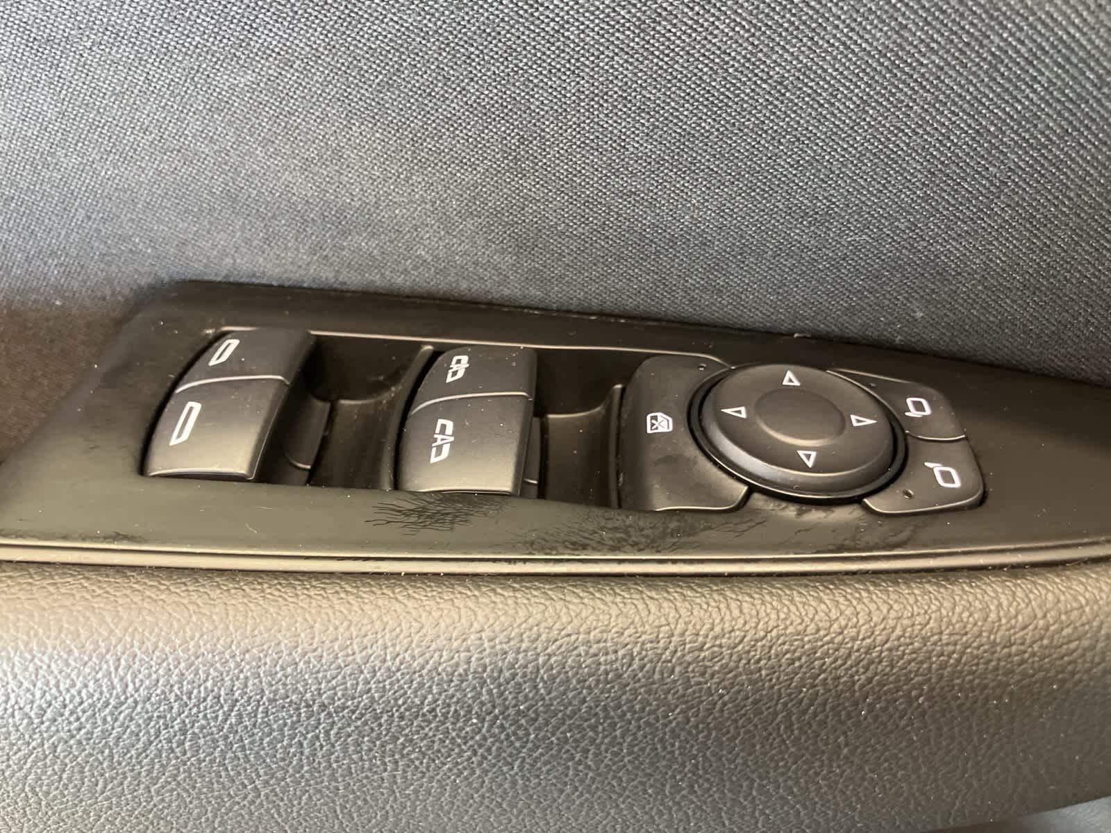 Thumbnail: 2018 Buick Regal - 15