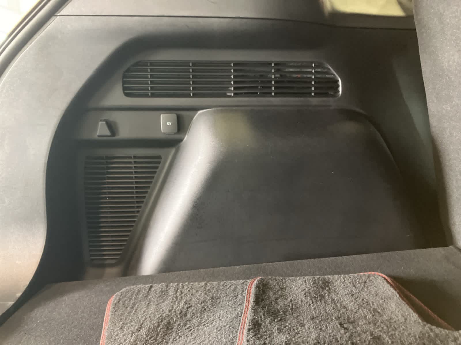 Thumbnail: 2023 Ford Escape - 32