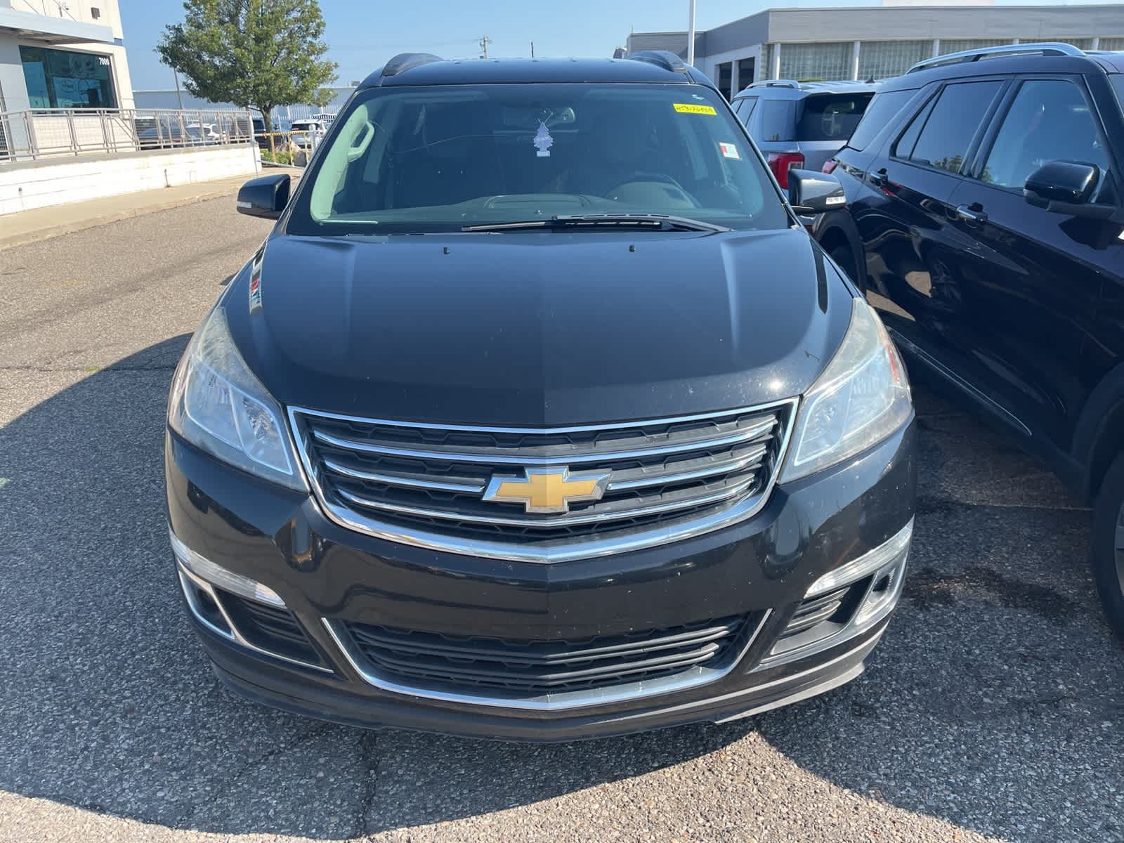 Thumbnail: 2017 Chevrolet Traverse - 18