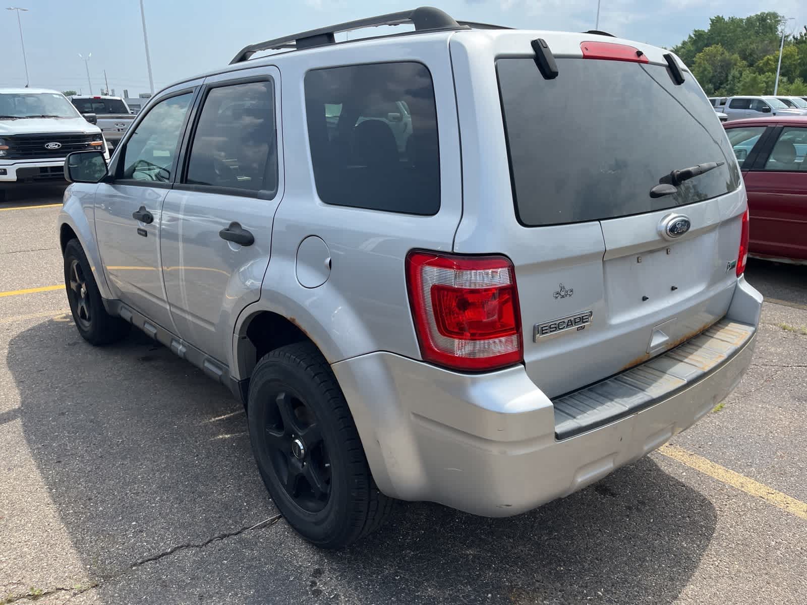Thumbnail: 2011 Ford Escape - 7