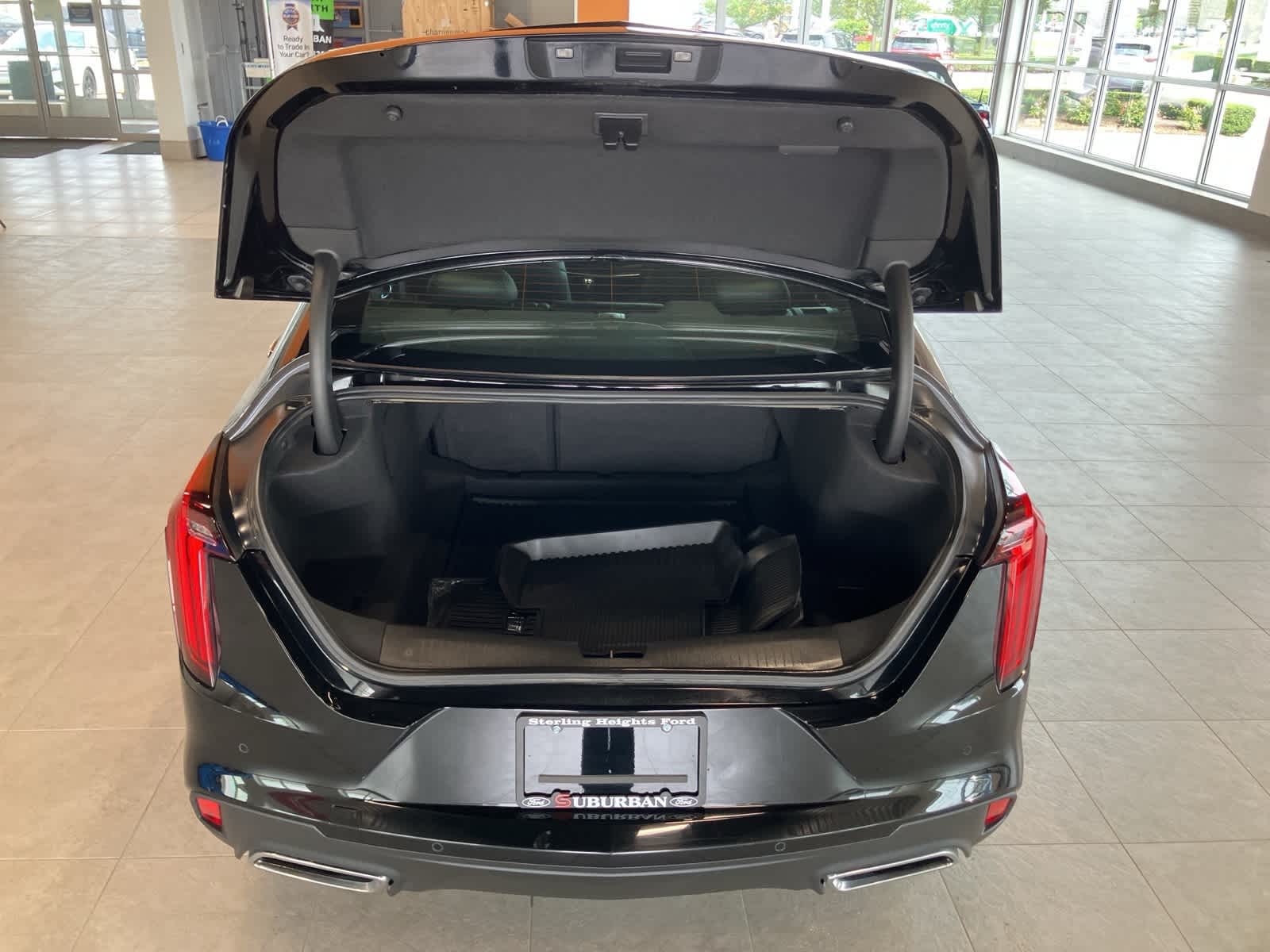 Thumbnail: 2022 Cadillac CT4 - 30