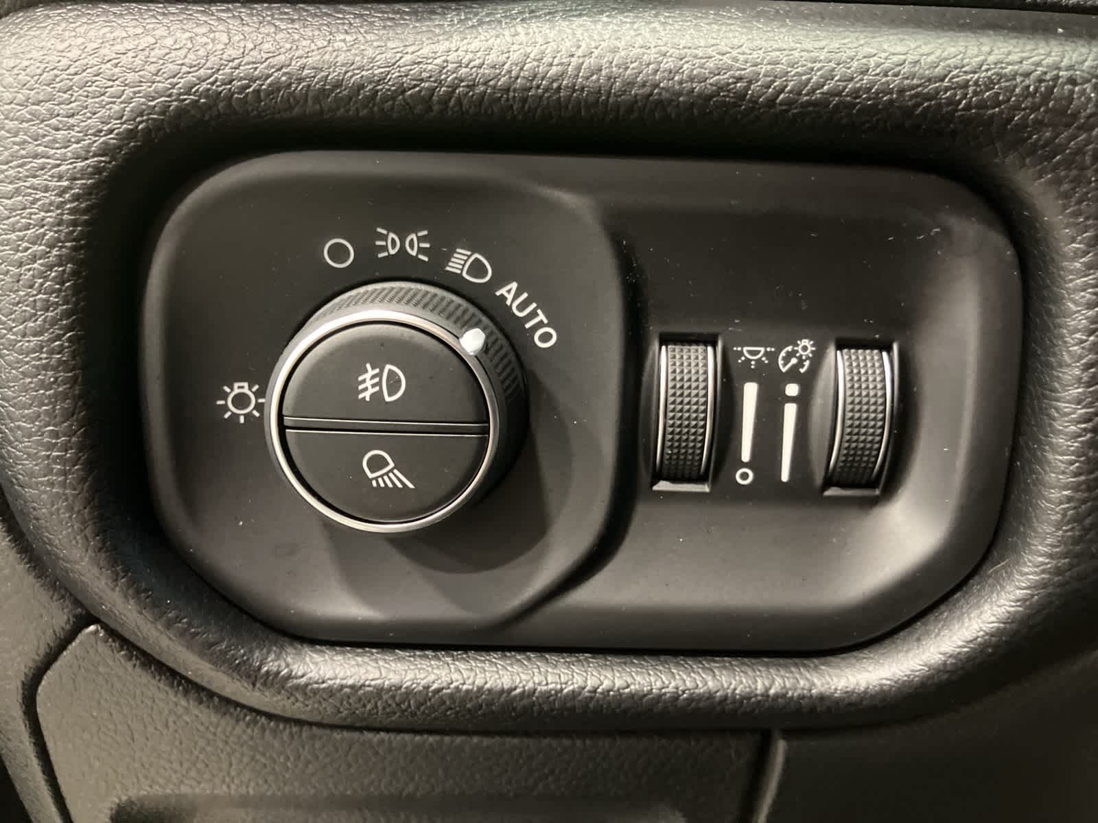 Thumbnail: 2019 RAM 1500 - 14