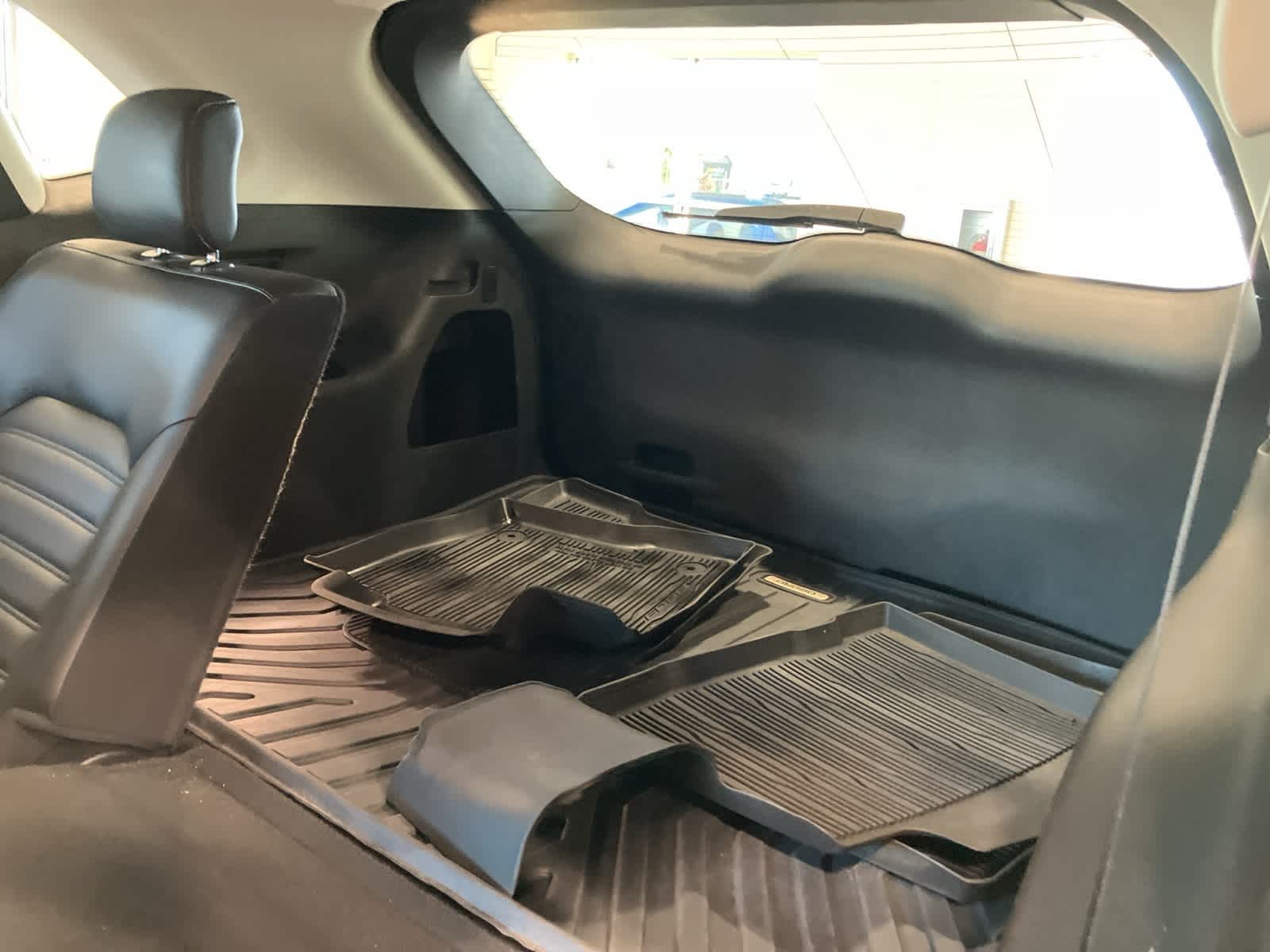 Thumbnail: 2022 Ford Edge - 25