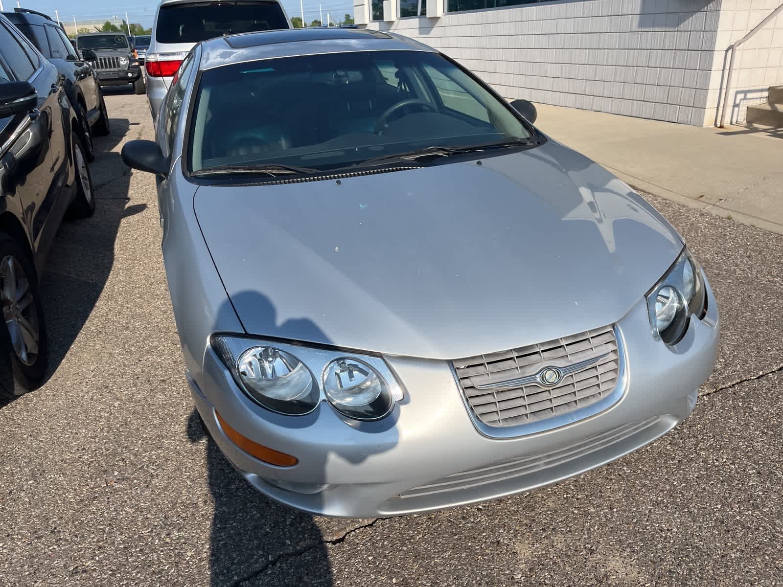 Thumbnail: 2000 Chrysler 300 - 16