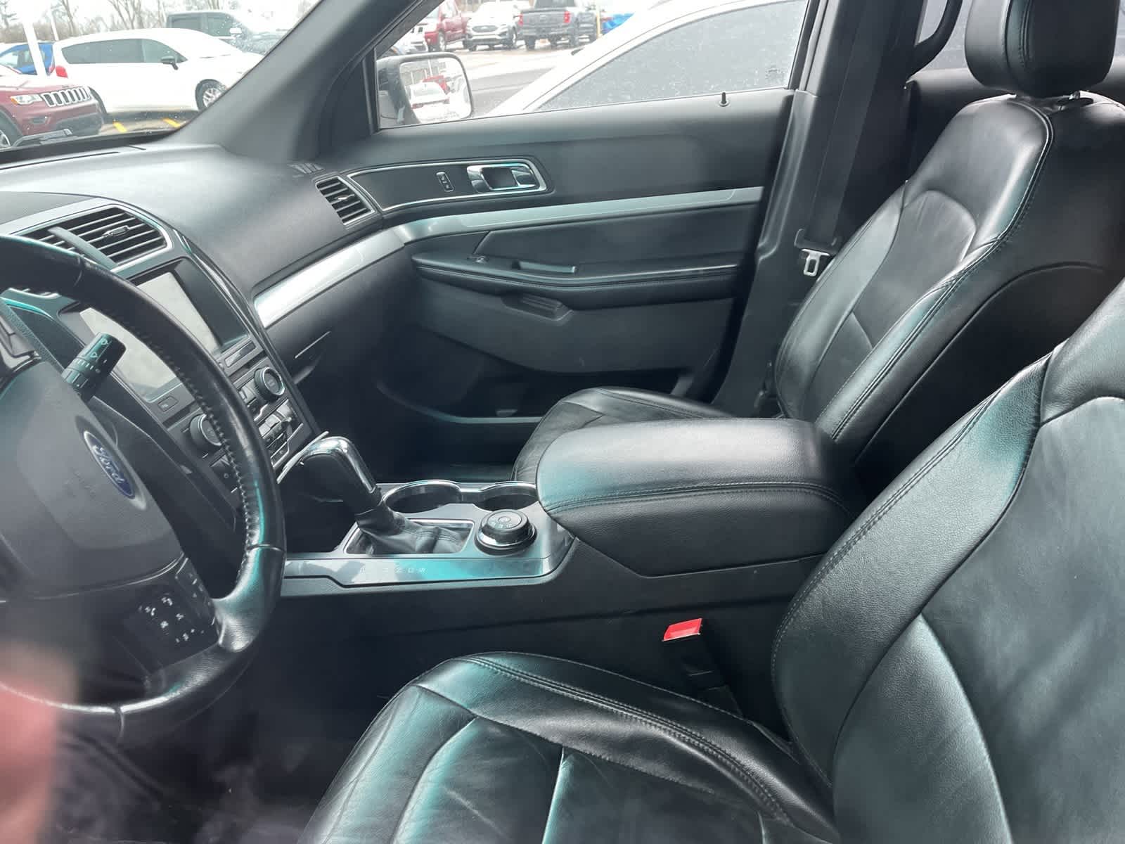 Thumbnail: 2017 Ford Explorer - 26