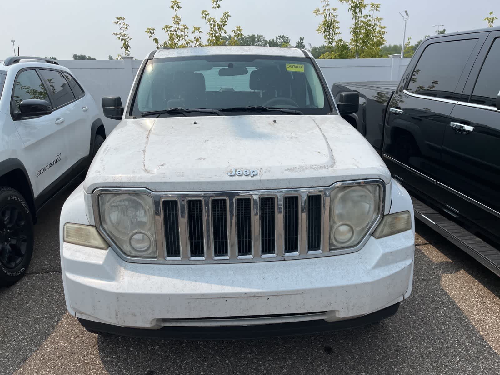 Thumbnail: 2012 Jeep Liberty - 17