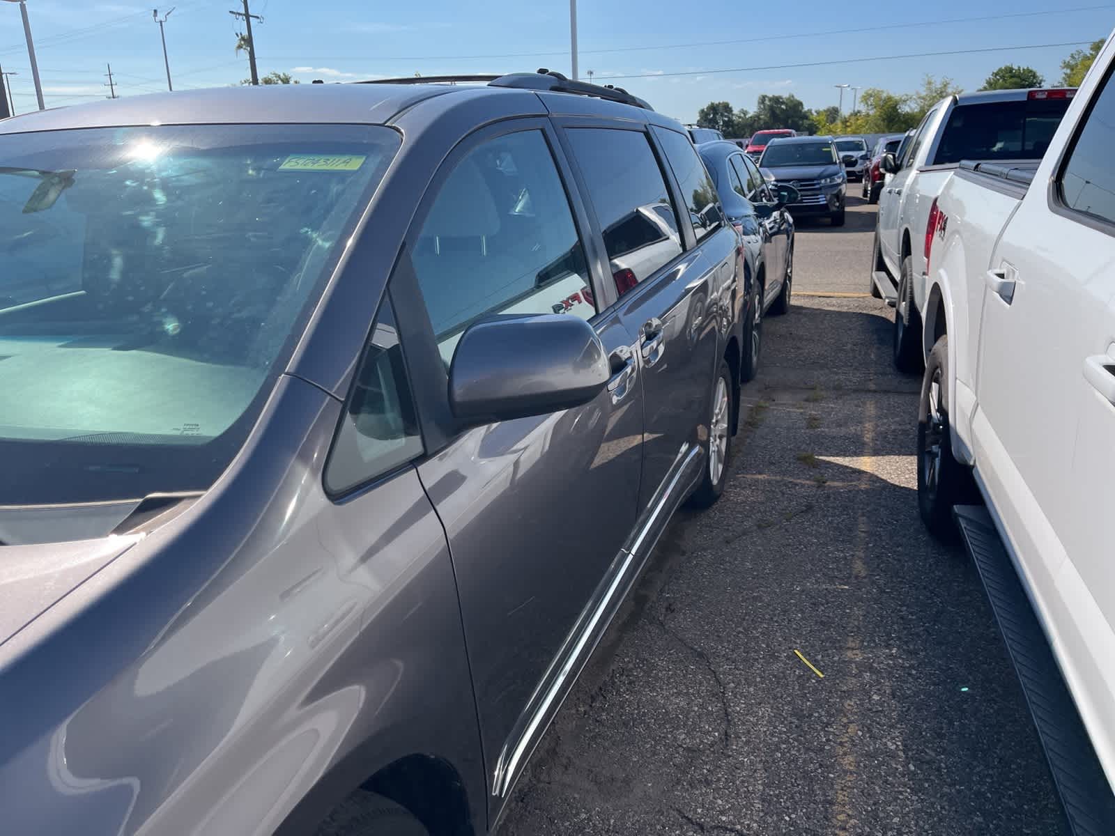 Thumbnail: 2015 Toyota Sienna - 6