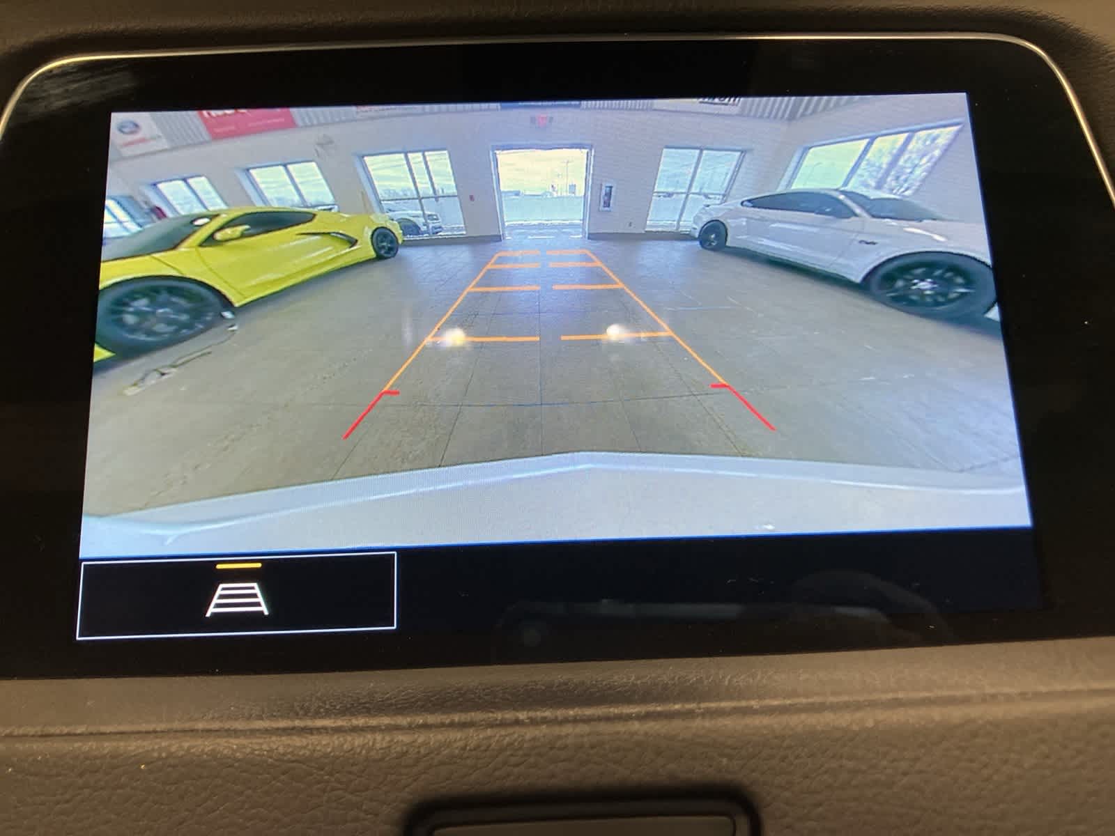 Thumbnail: 2021 Cadillac XT4 - 23