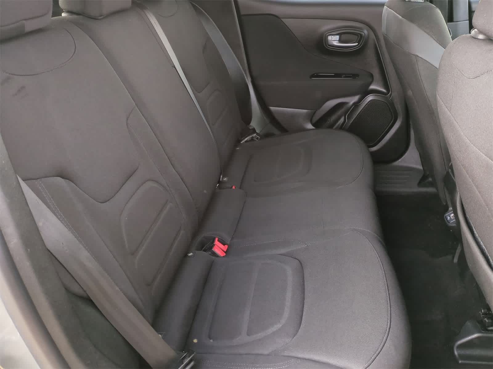 Thumbnail: 2019 Jeep Renegade - 20