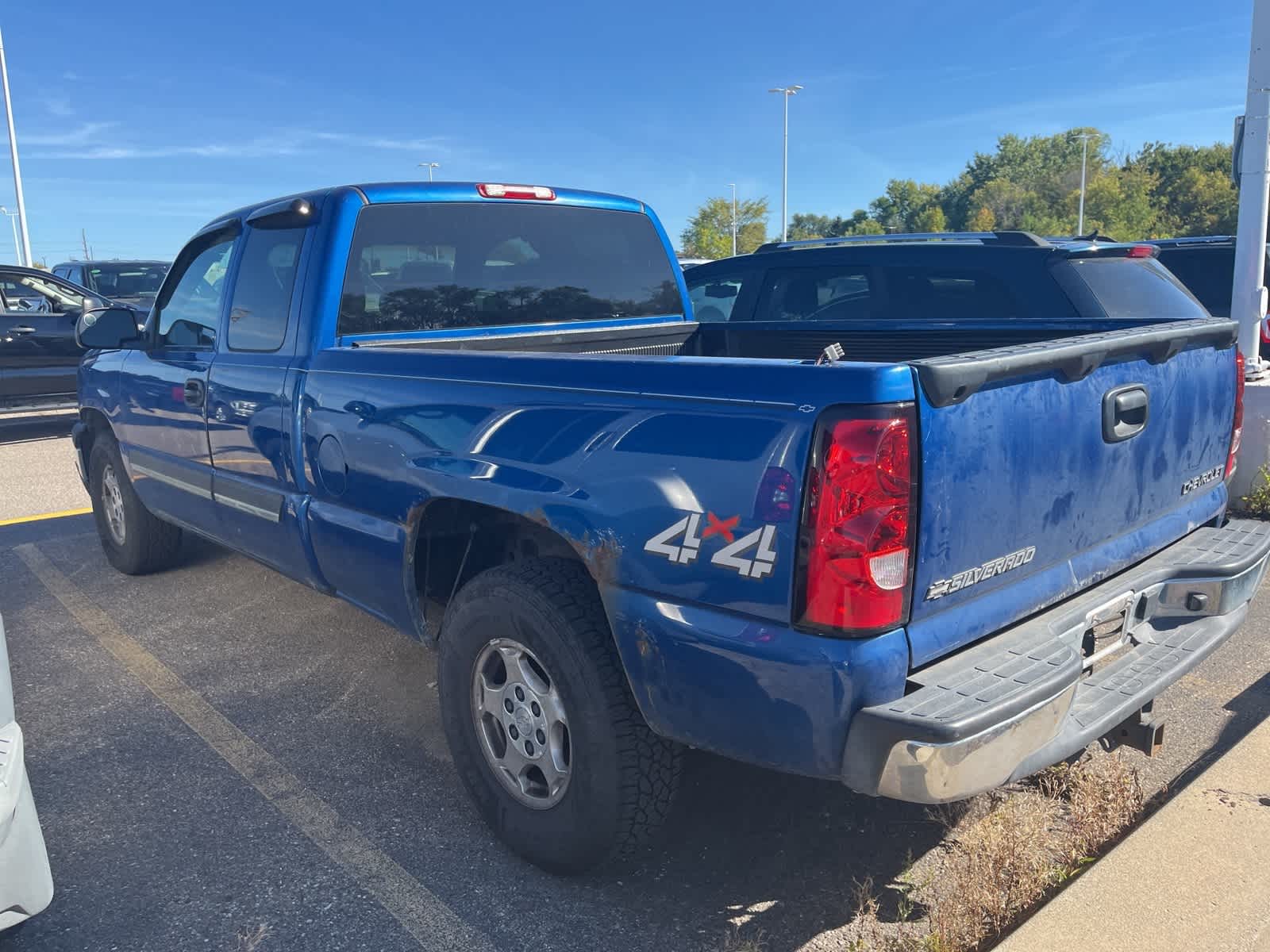 Thumbnail: 2003 Chevrolet Silverado 1500 - 11