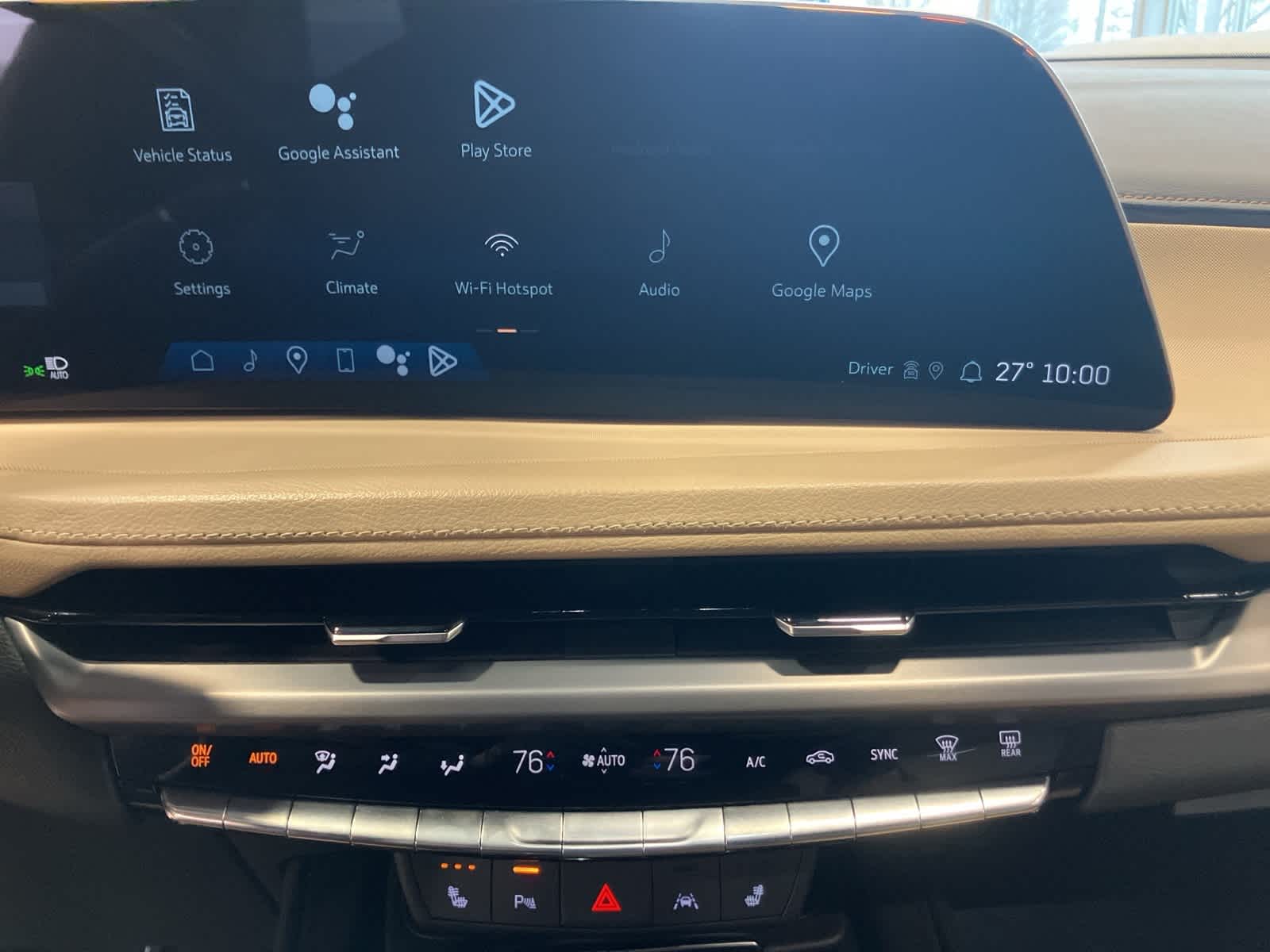 Thumbnail: 2024 Cadillac XT4 - 18