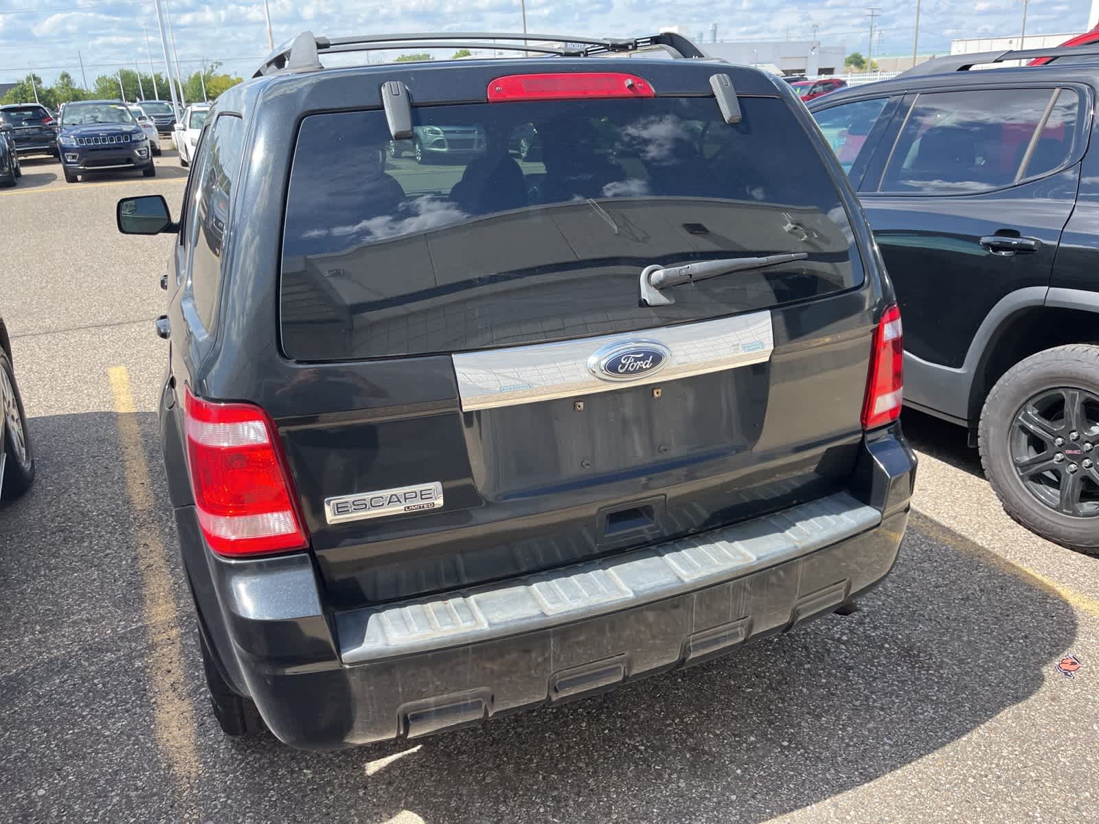 Thumbnail: 2011 Ford Escape - 12