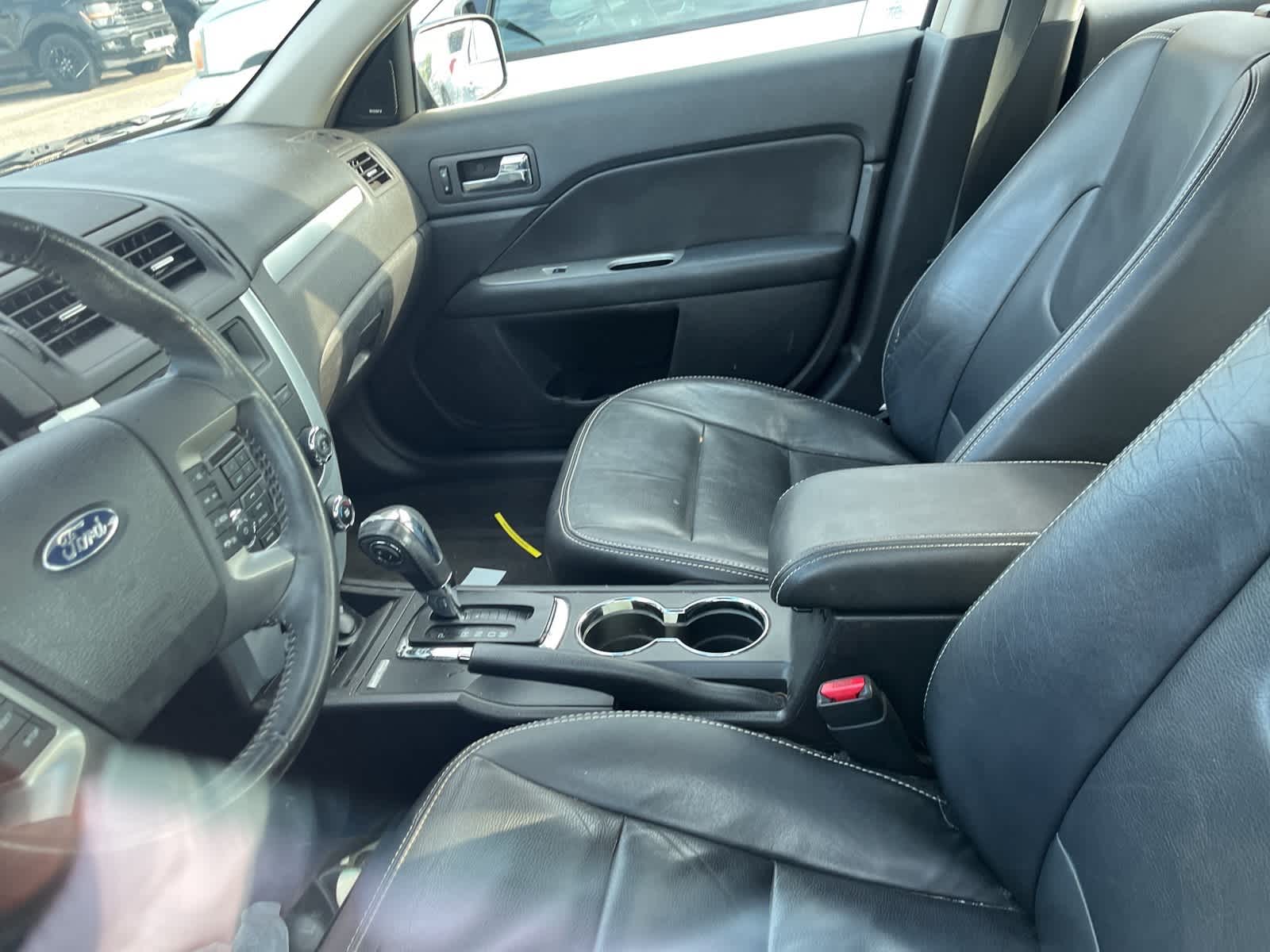 Thumbnail: 2011 Ford Fusion - 26