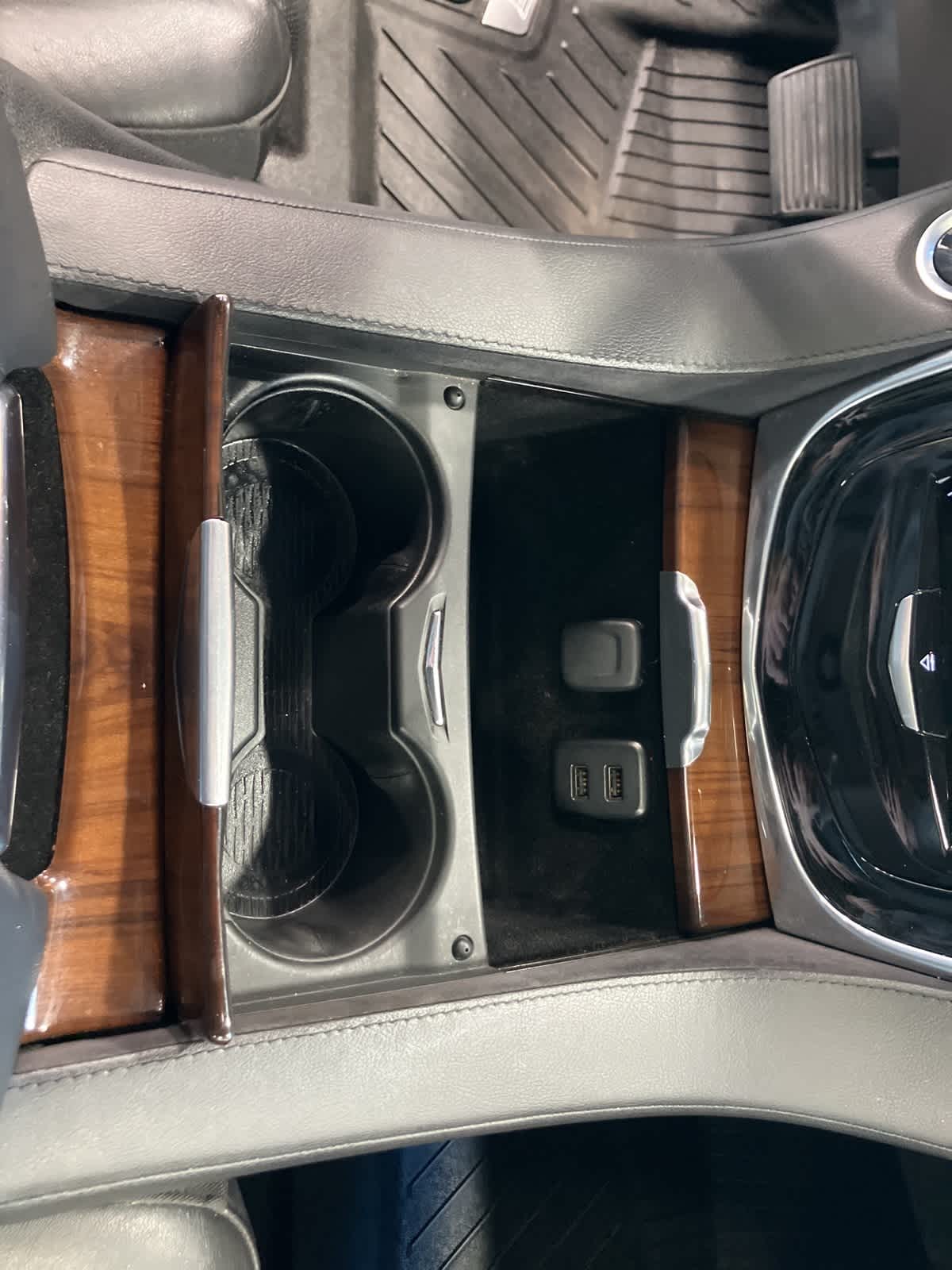 Thumbnail: 2017 Cadillac Escalade - 21