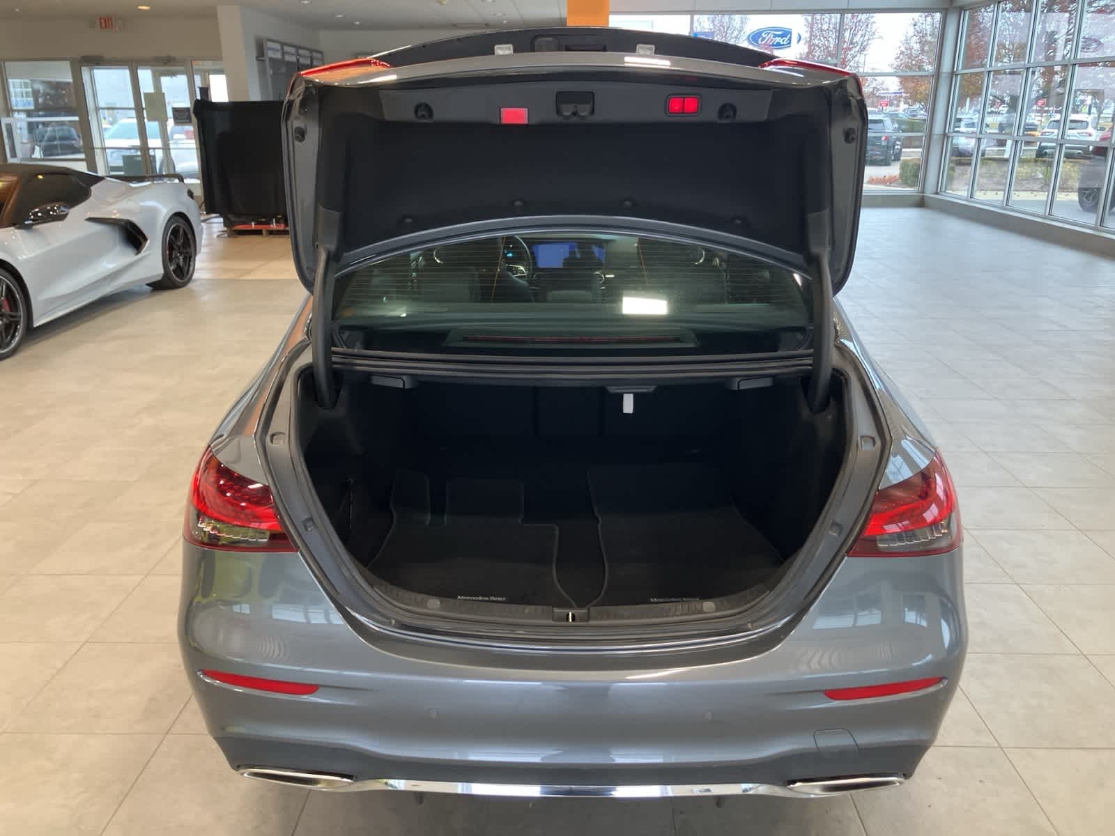 Thumbnail: 2022 Mercedes-Benz E-Class - 30