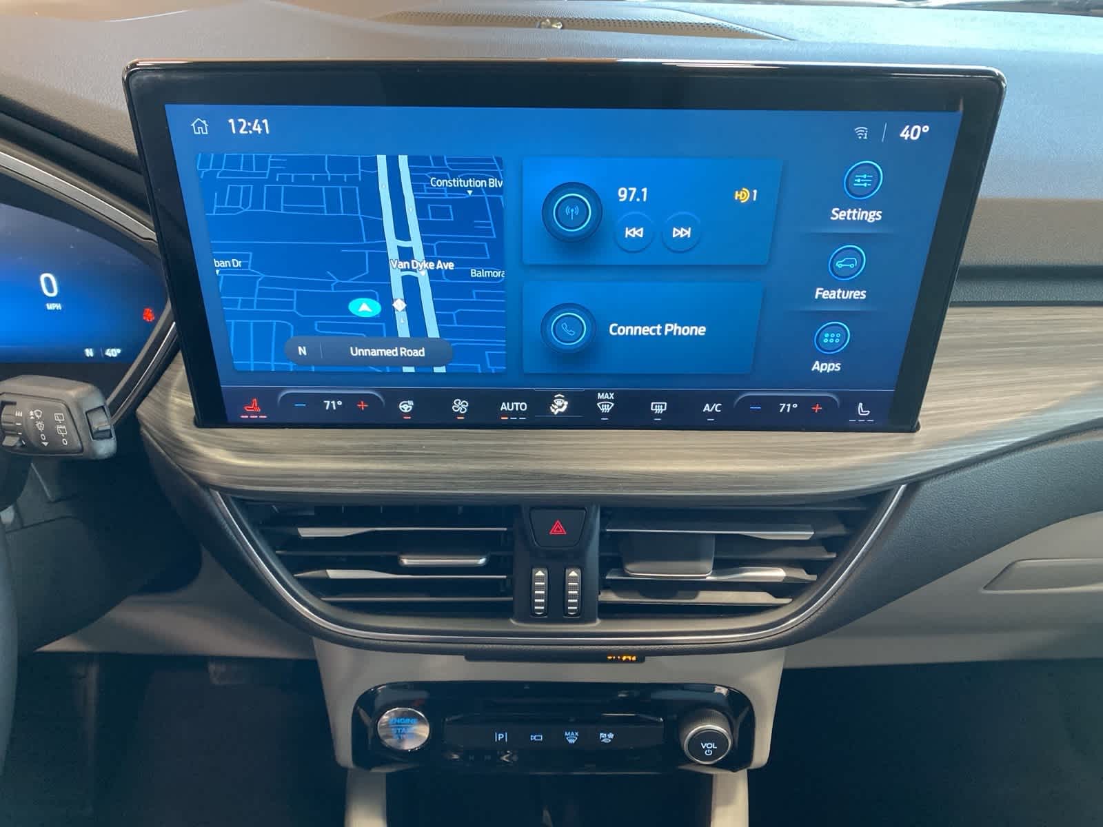 Thumbnail: 2023 Ford Escape - 12