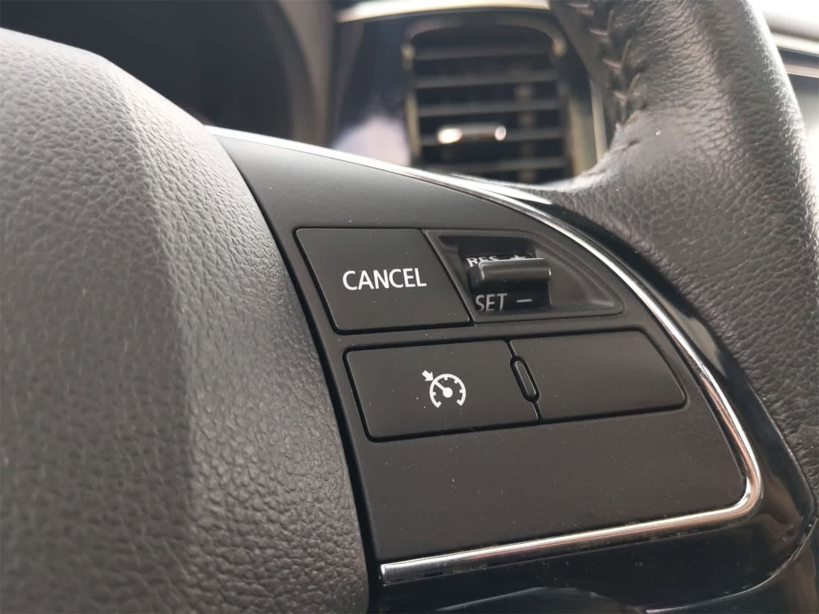 2019 Mitsubishi Outlander LE 25